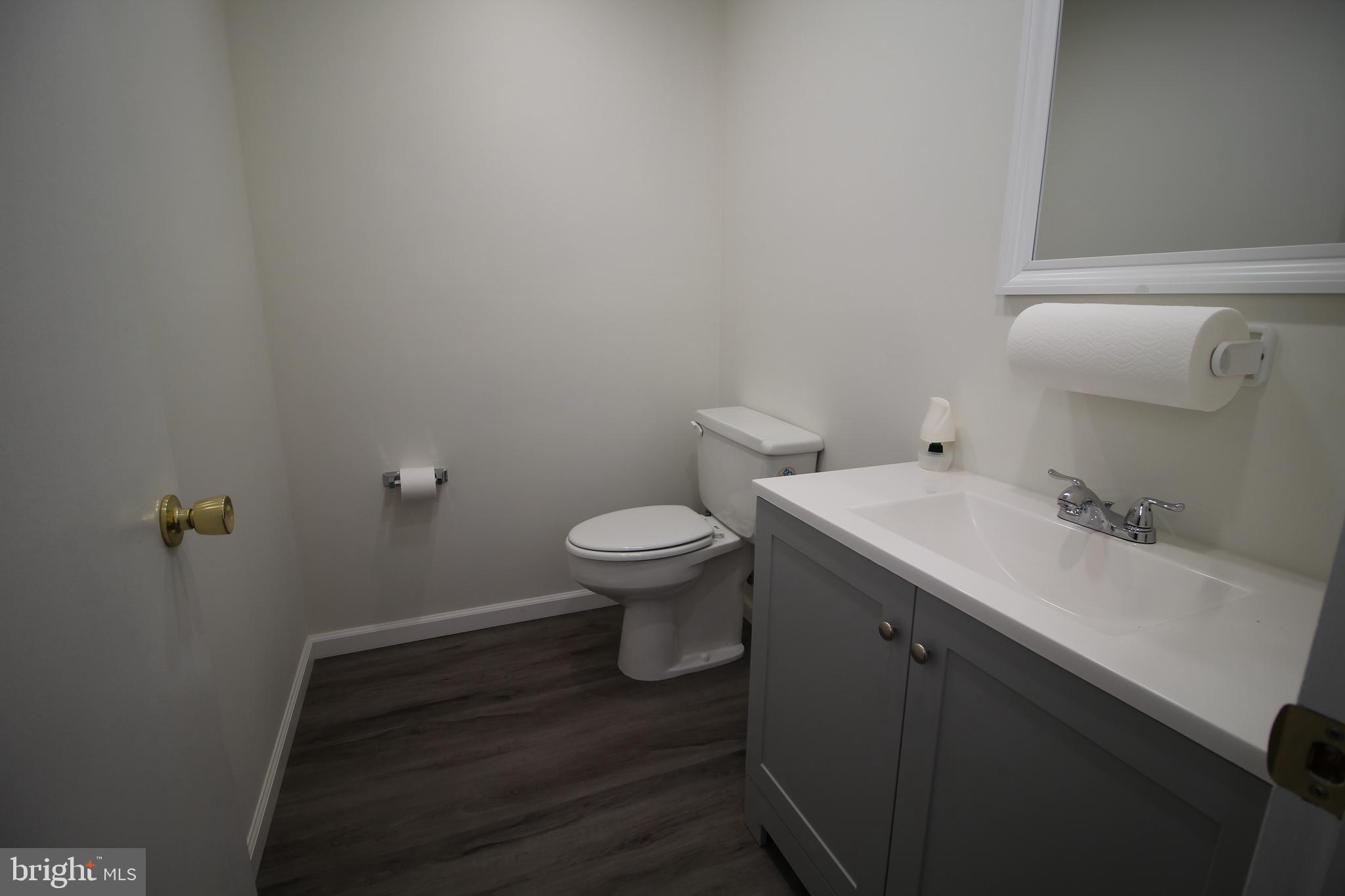 3402 E LINCOLN HIGHWAY E