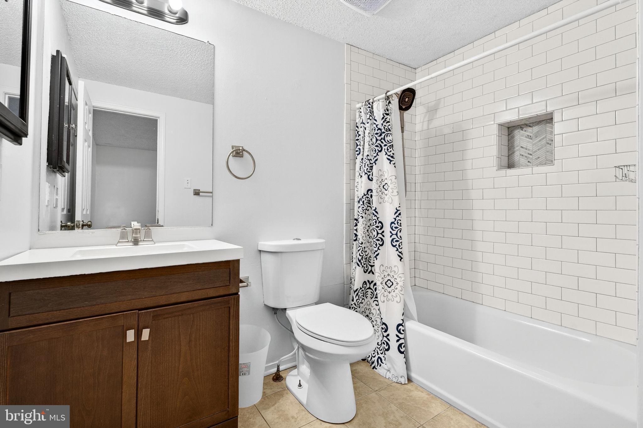 CANTERBURY VILLAGE - Residential Lease