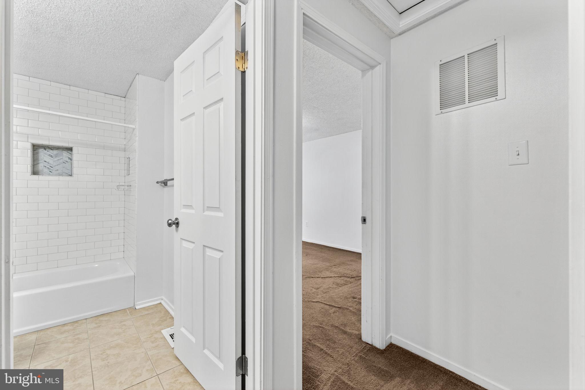 CANTERBURY VILLAGE - Residential Lease