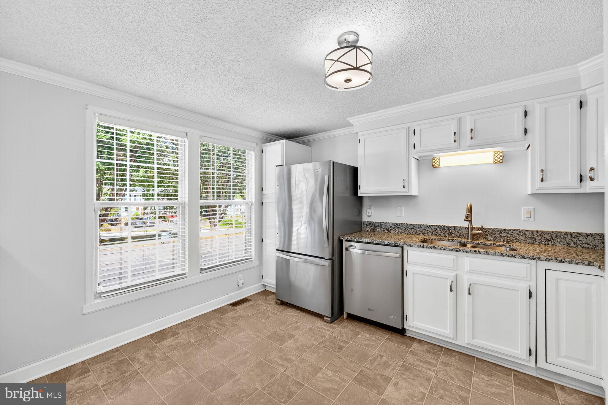 CANTERBURY VILLAGE - Residential Lease