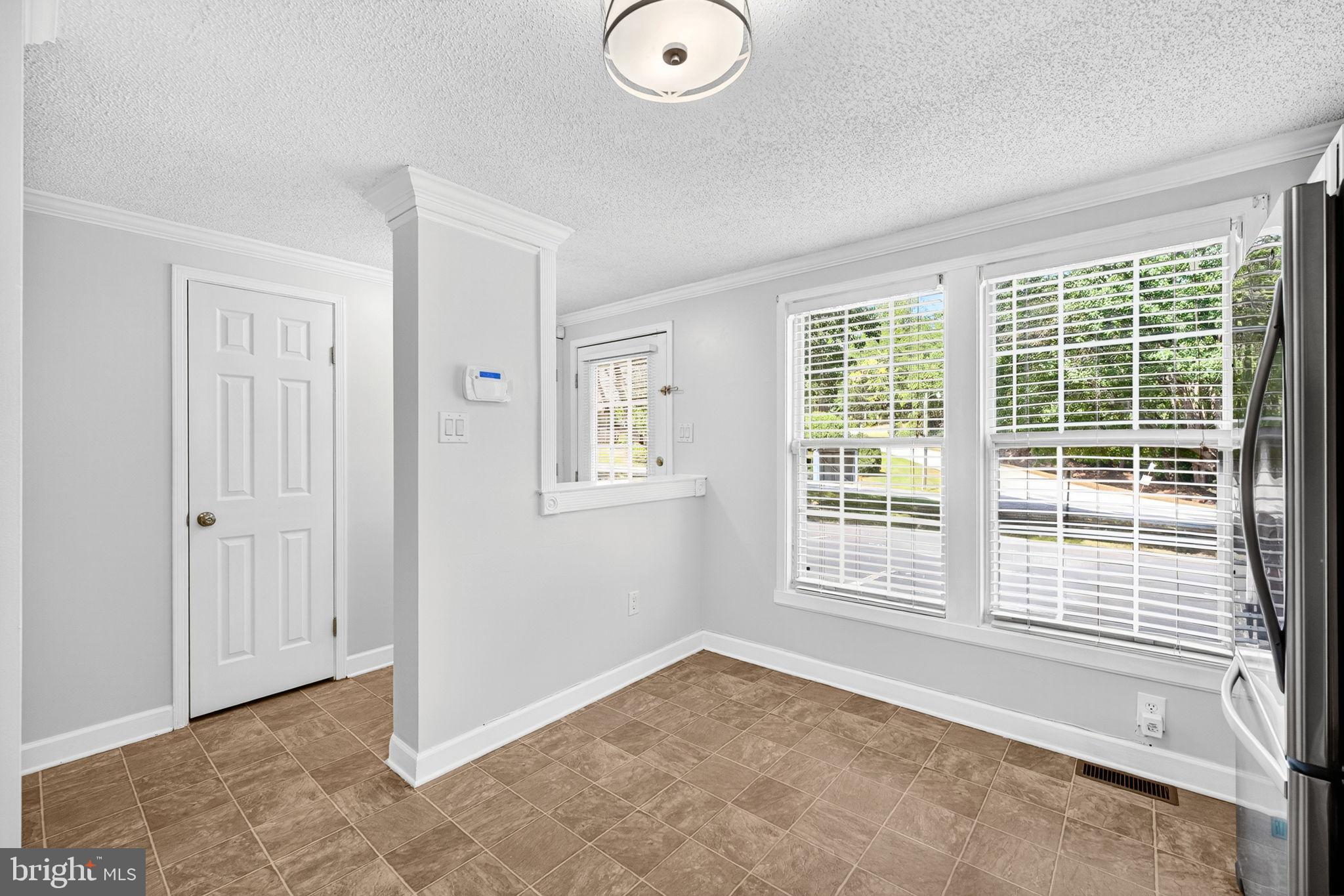 CANTERBURY VILLAGE - Residential Lease