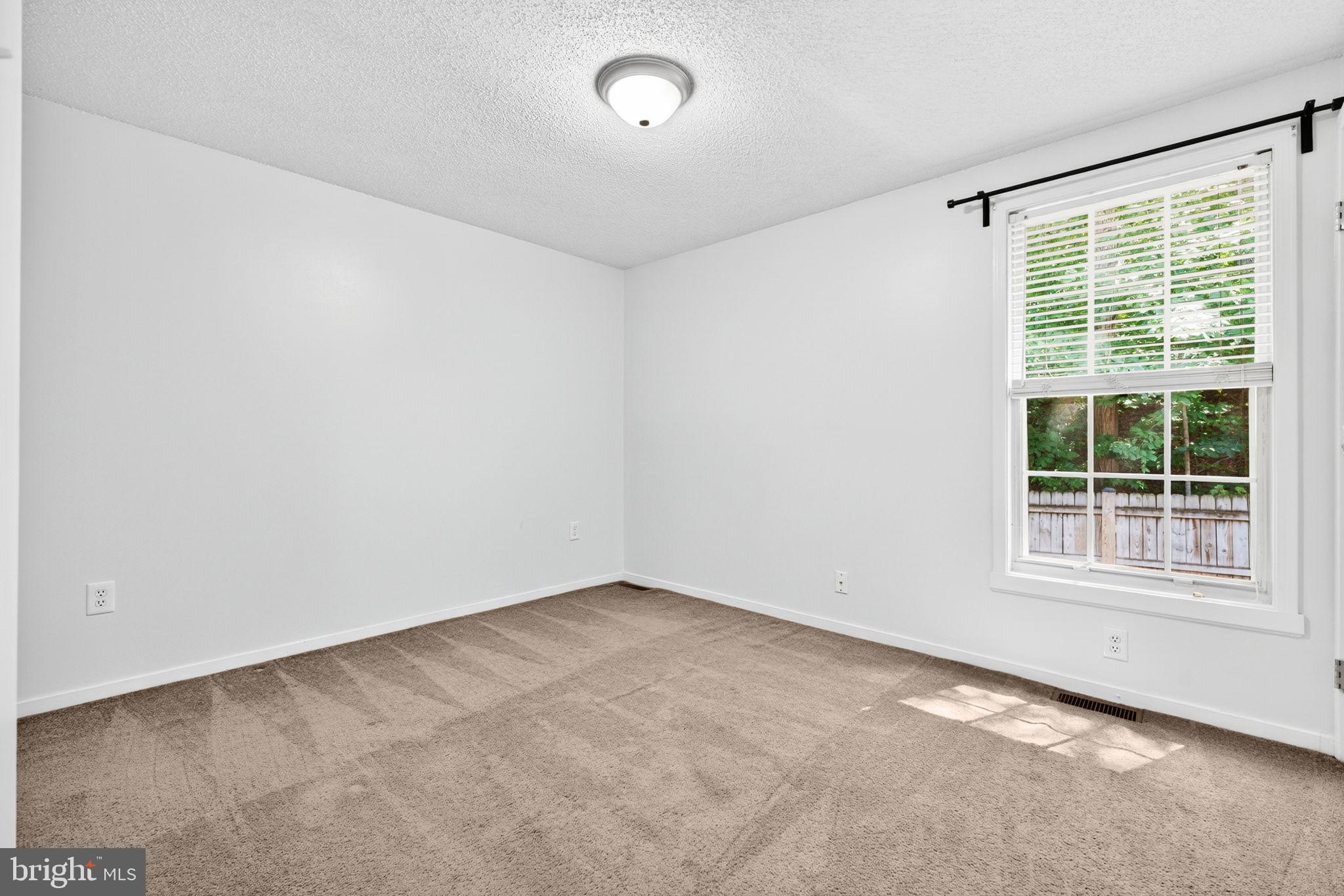 CANTERBURY VILLAGE - Residential Lease