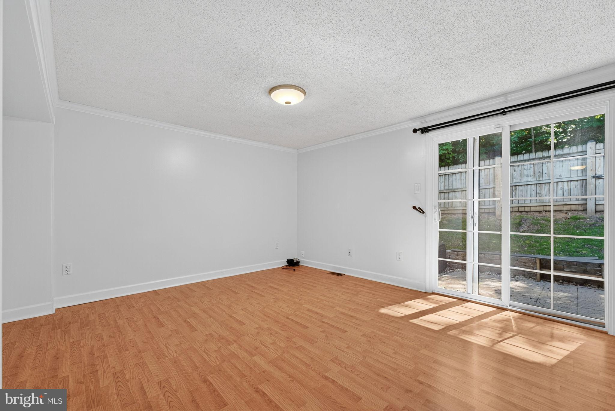 CANTERBURY VILLAGE - Residential Lease