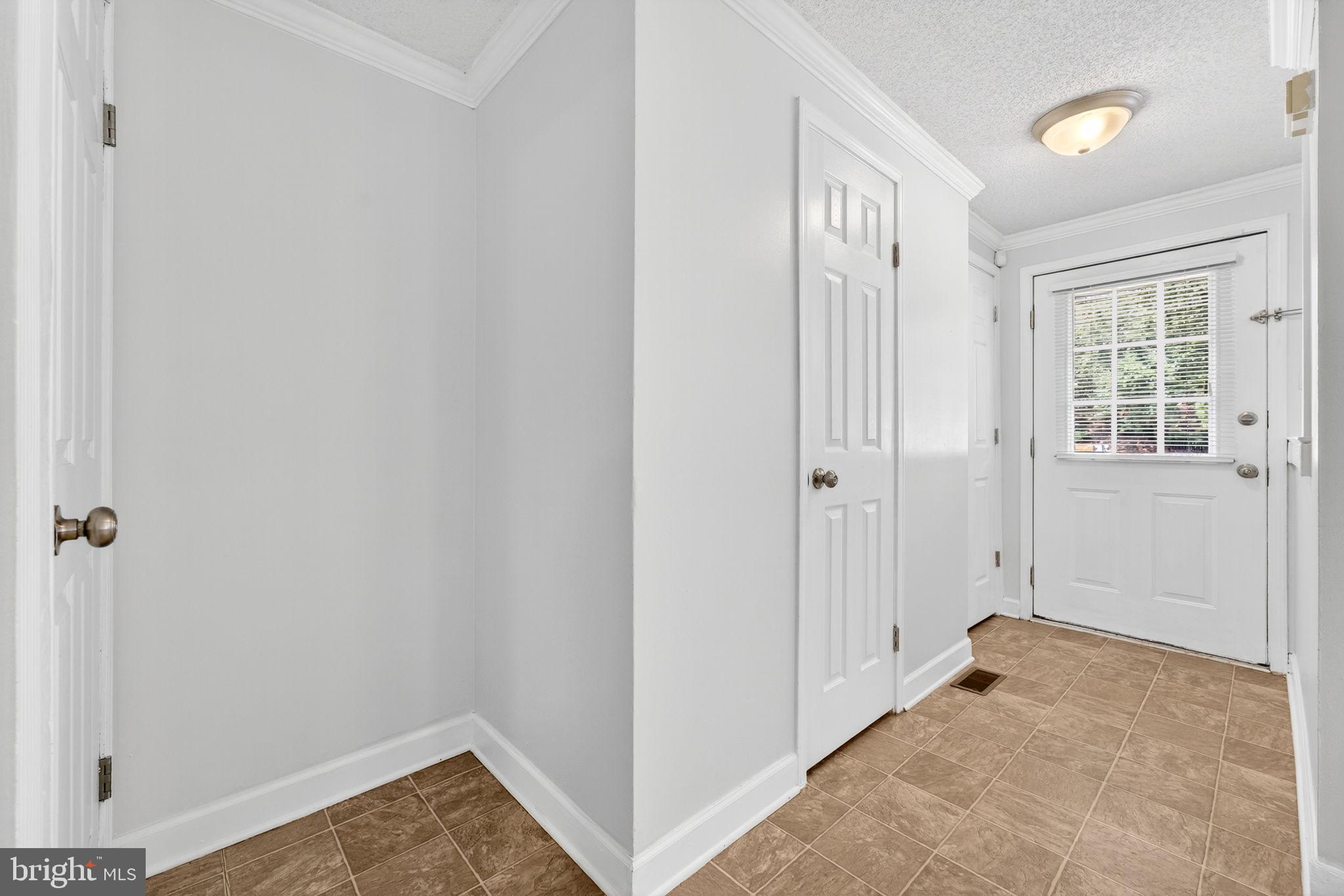 CANTERBURY VILLAGE - Residential Lease