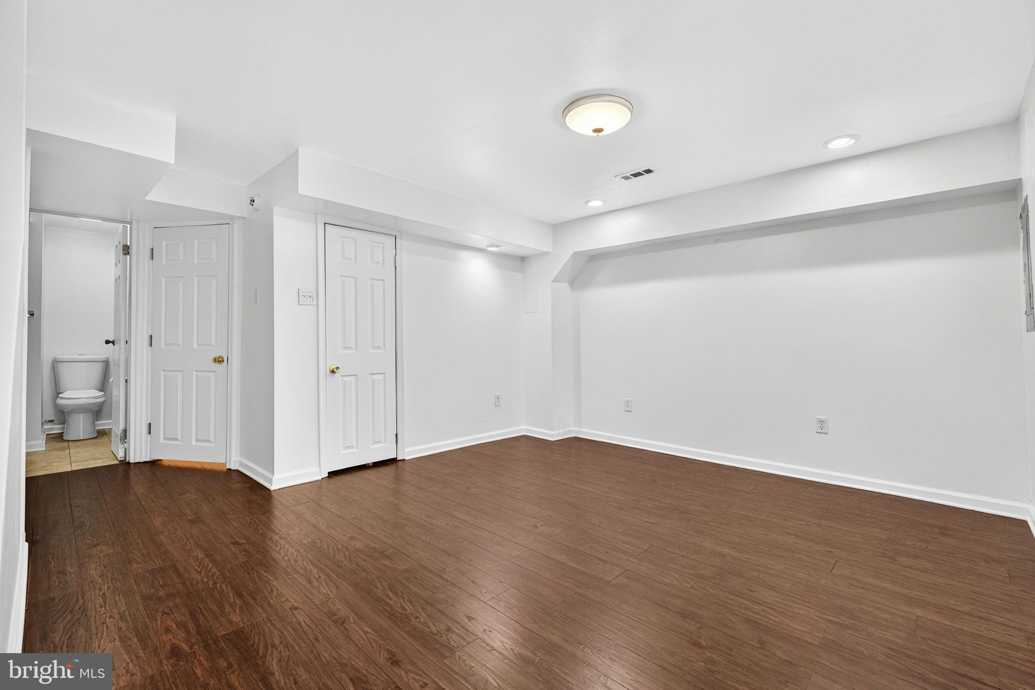 CANTERBURY VILLAGE - Residential Lease