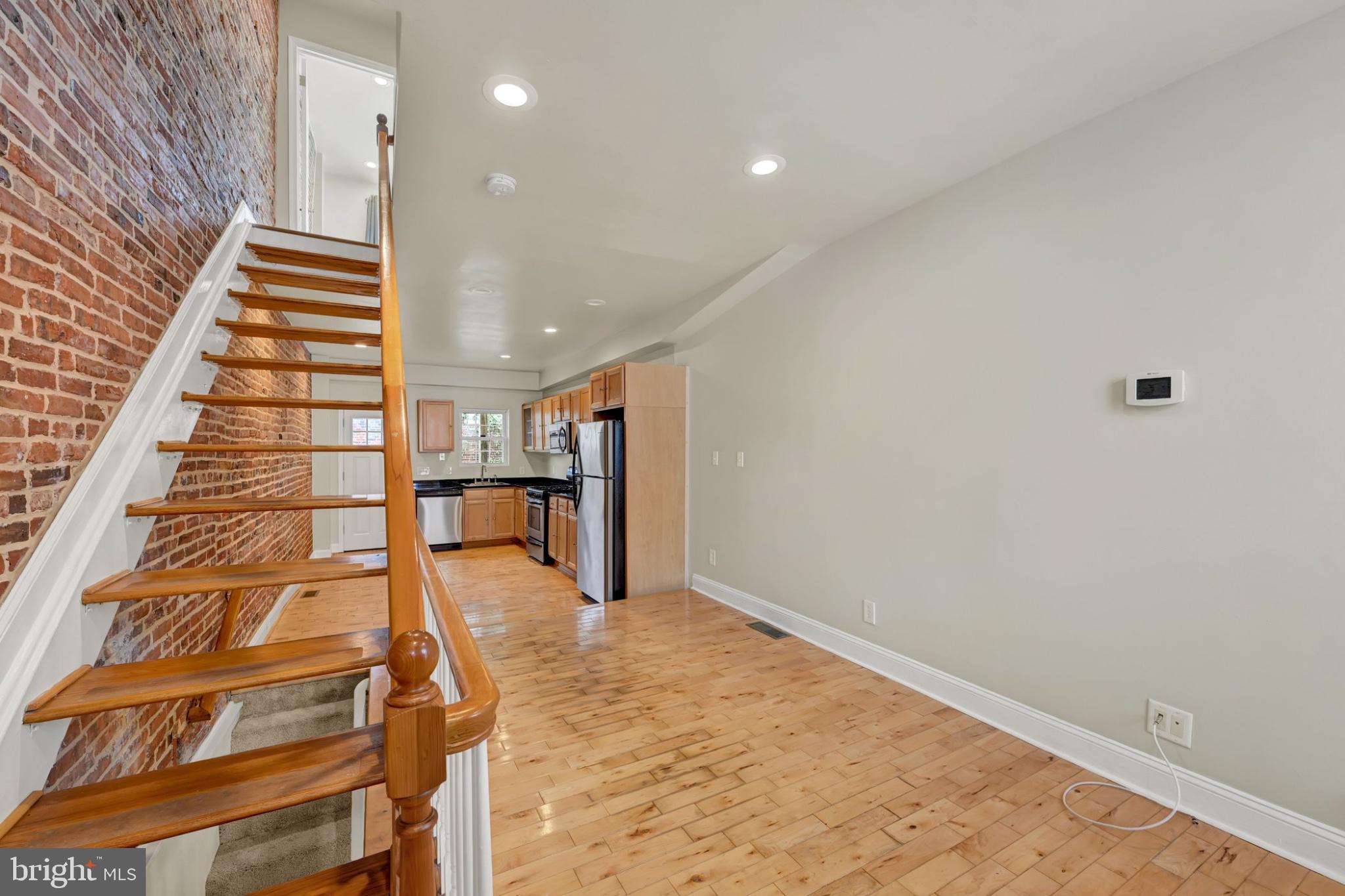 803 MANGOLD STREET