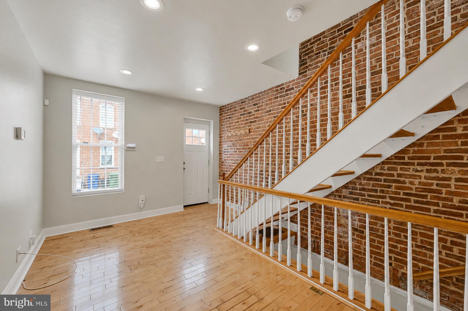 803 MANGOLD STREET