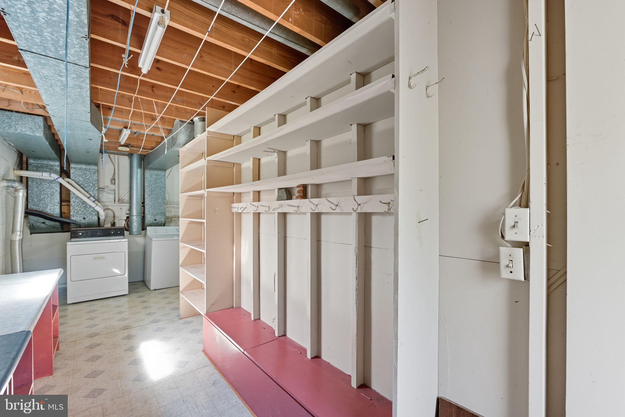 FOXHALL - Residential