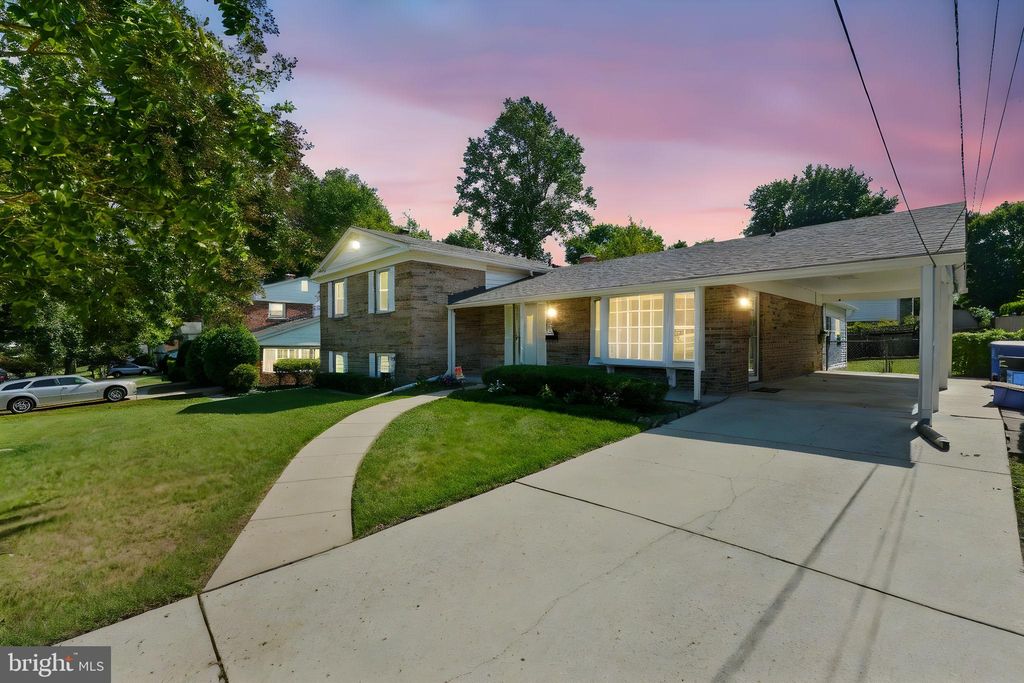 Photo of 13323 Foxhall Drive, SILVER SPRING, MD 20906 (MLS # MDMC2200690)