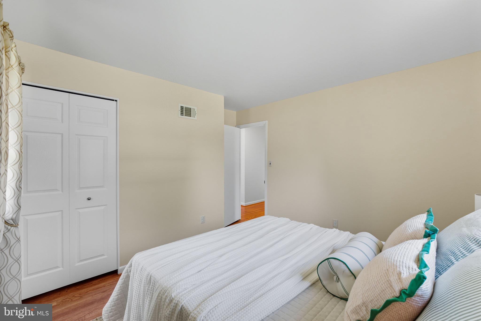 FOXHALL - Residential