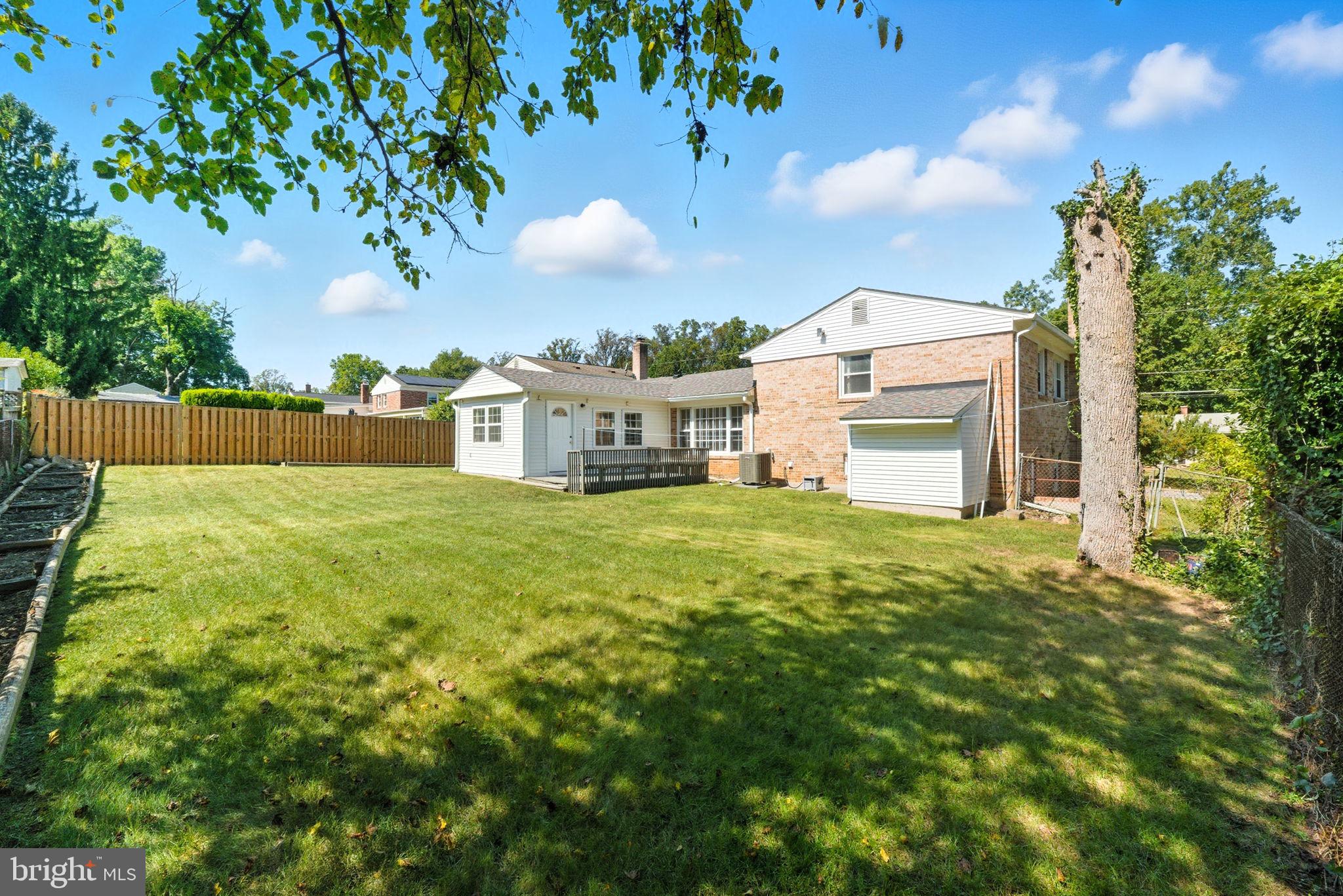 FOXHALL - Residential