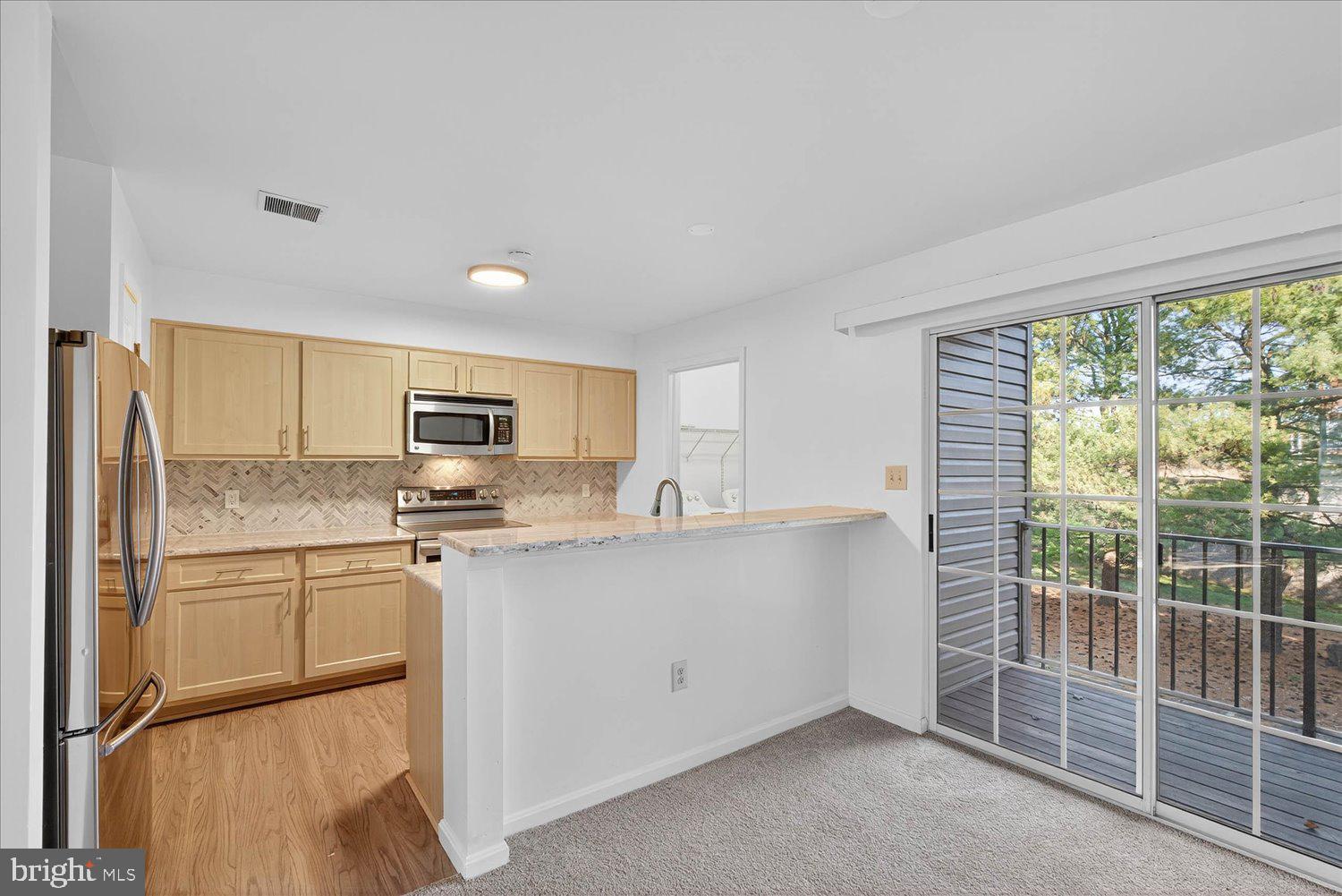 SEVEN OAKS - Residential