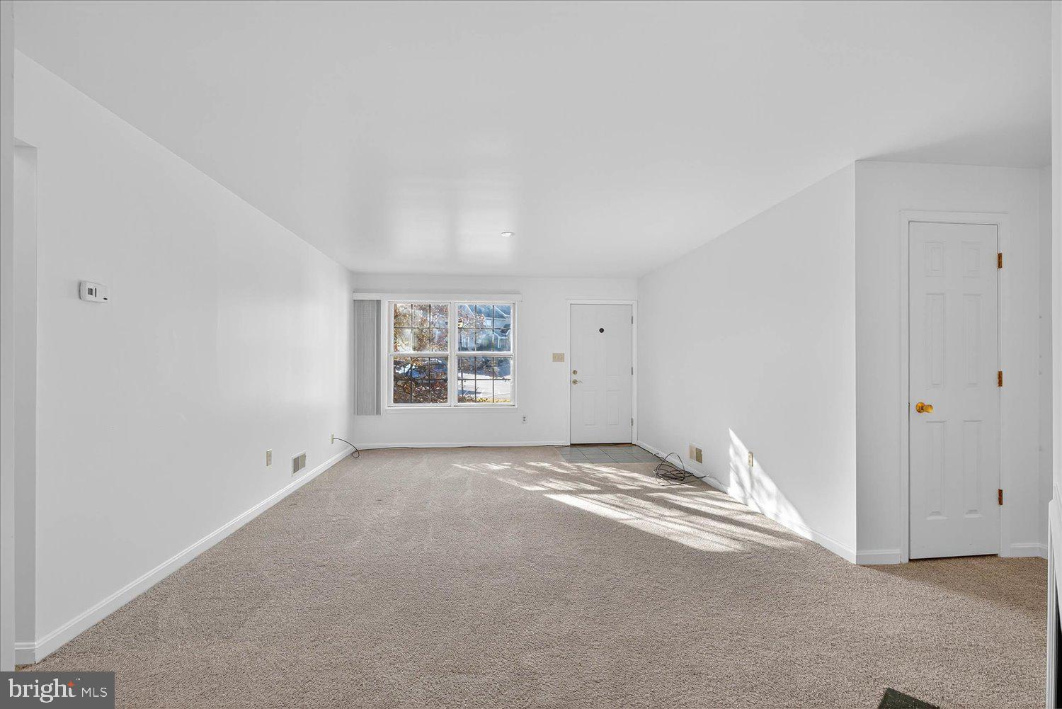 SEVEN OAKS - Residential