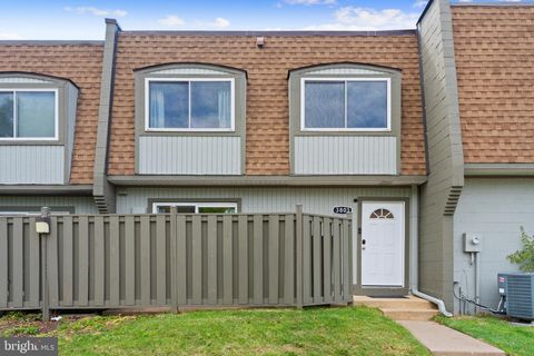 Photo of 3803 Monte Vista Place #99-D, ALEXANDRIA, VA 22309 (MLS # VAFX2304404)