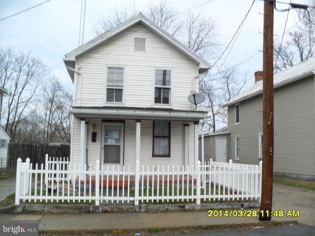 Great Deal! Cute home! 2 Bedrooms and 1 Bathroom. Only minutes from I-81, Rt. 11 and Rt.45. Near by train station, restaurants, hospital and recreation center. Sold as is.