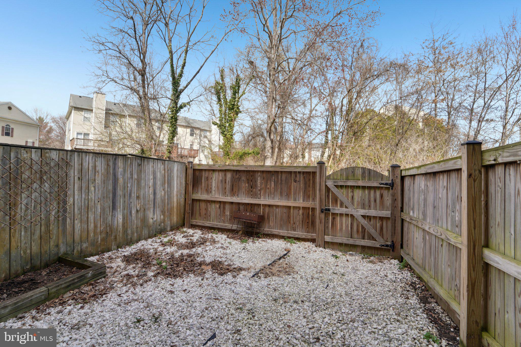 CROFTON MEWS CONDO - Residential