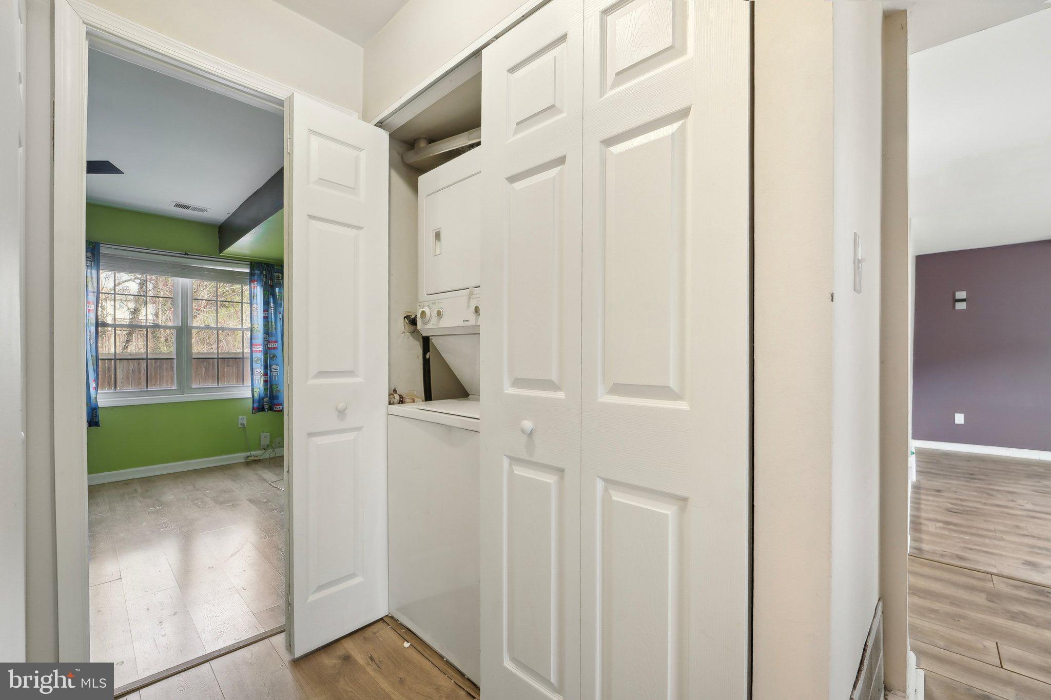 CROFTON MEWS CONDO - Residential