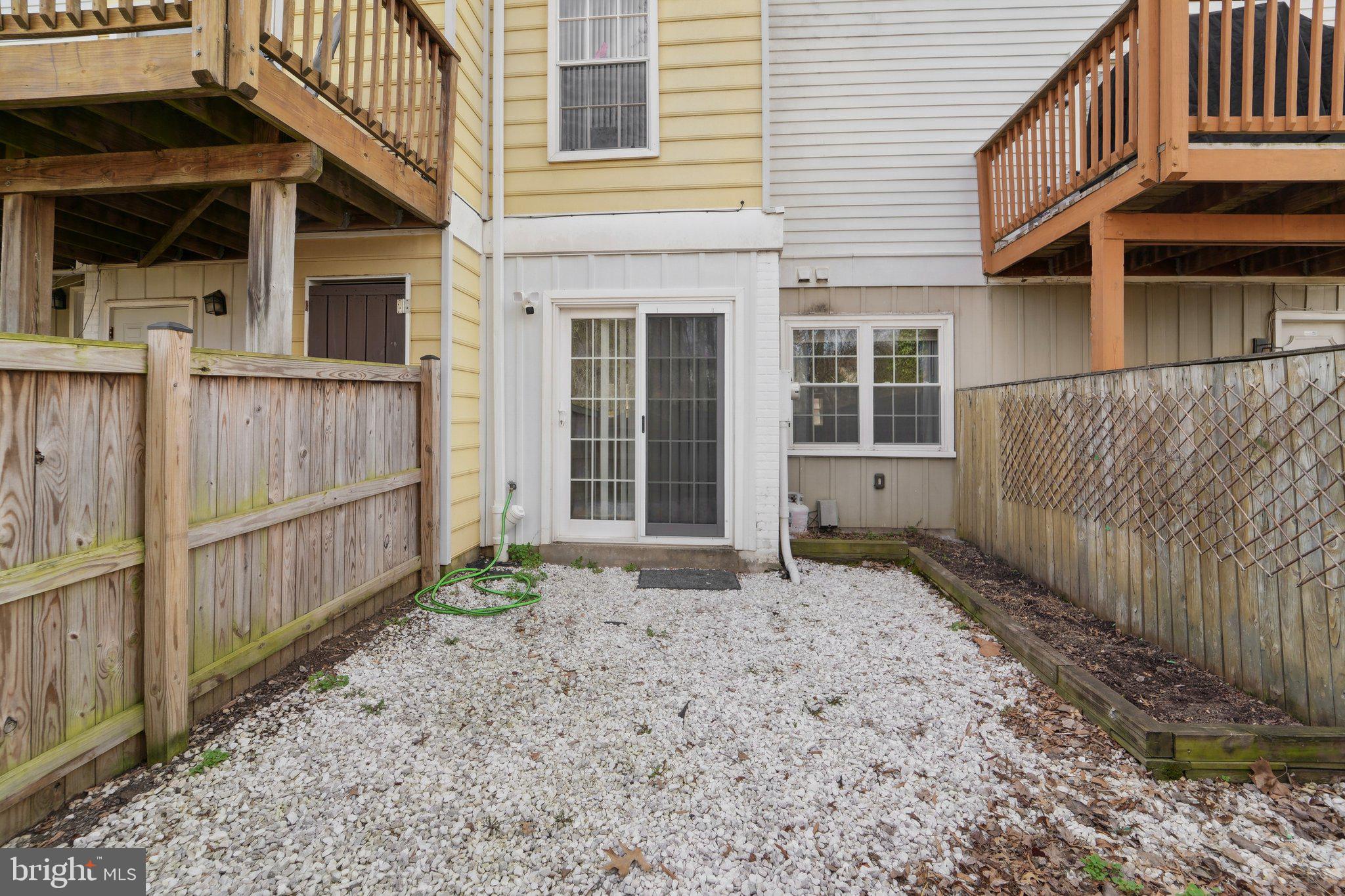 CROFTON MEWS CONDO - Residential