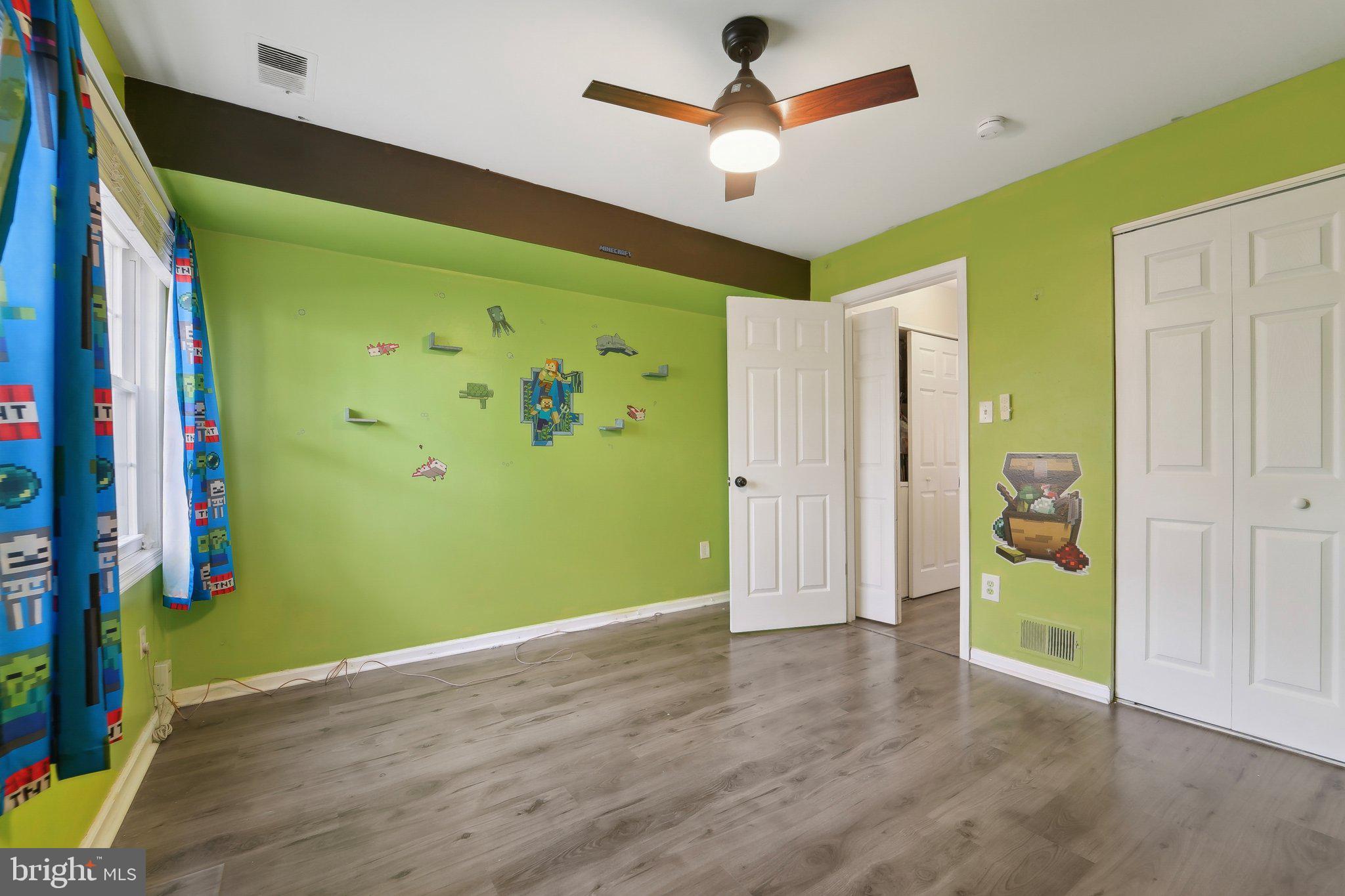 CROFTON MEWS CONDO - Residential