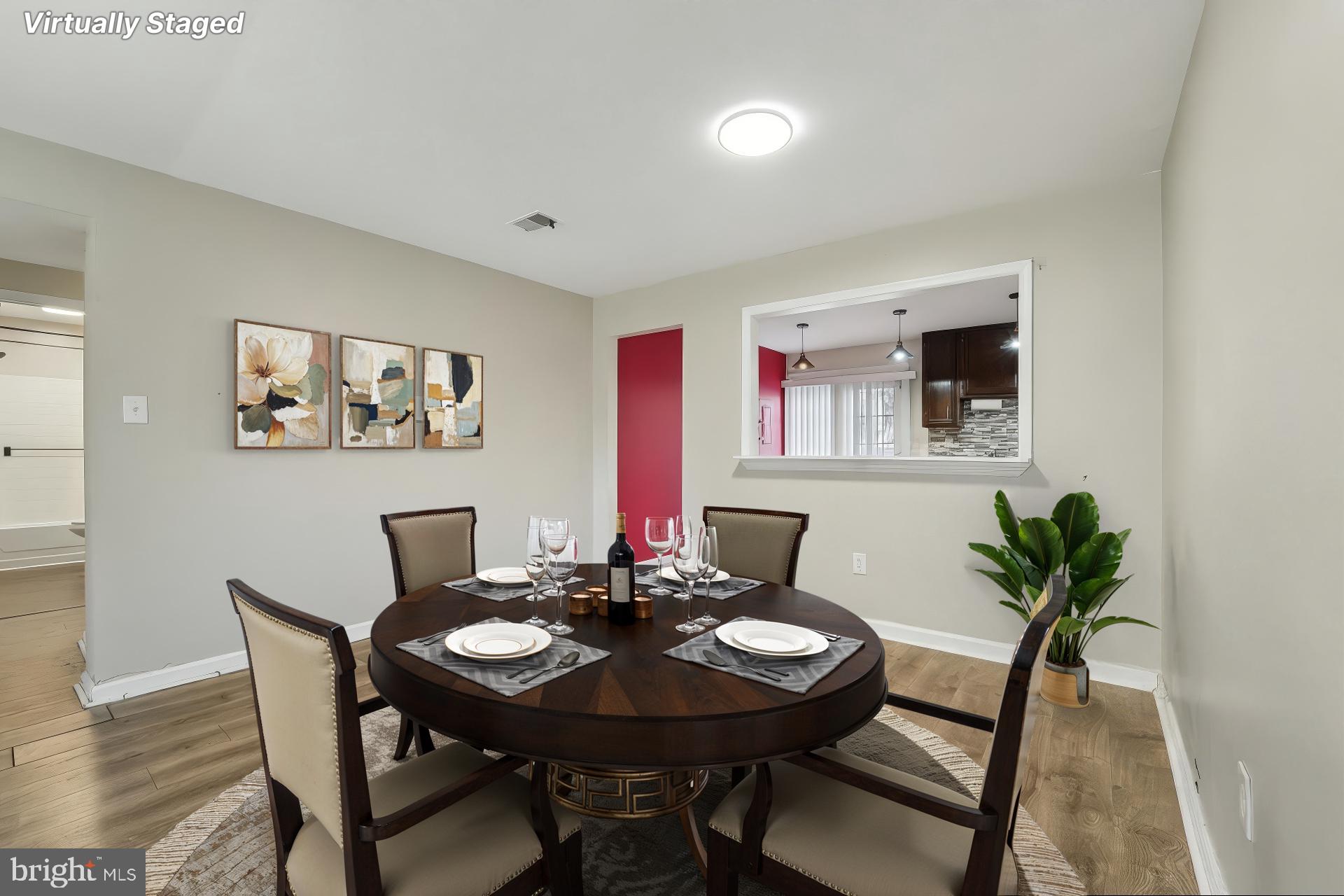 CROFTON MEWS CONDO - Residential