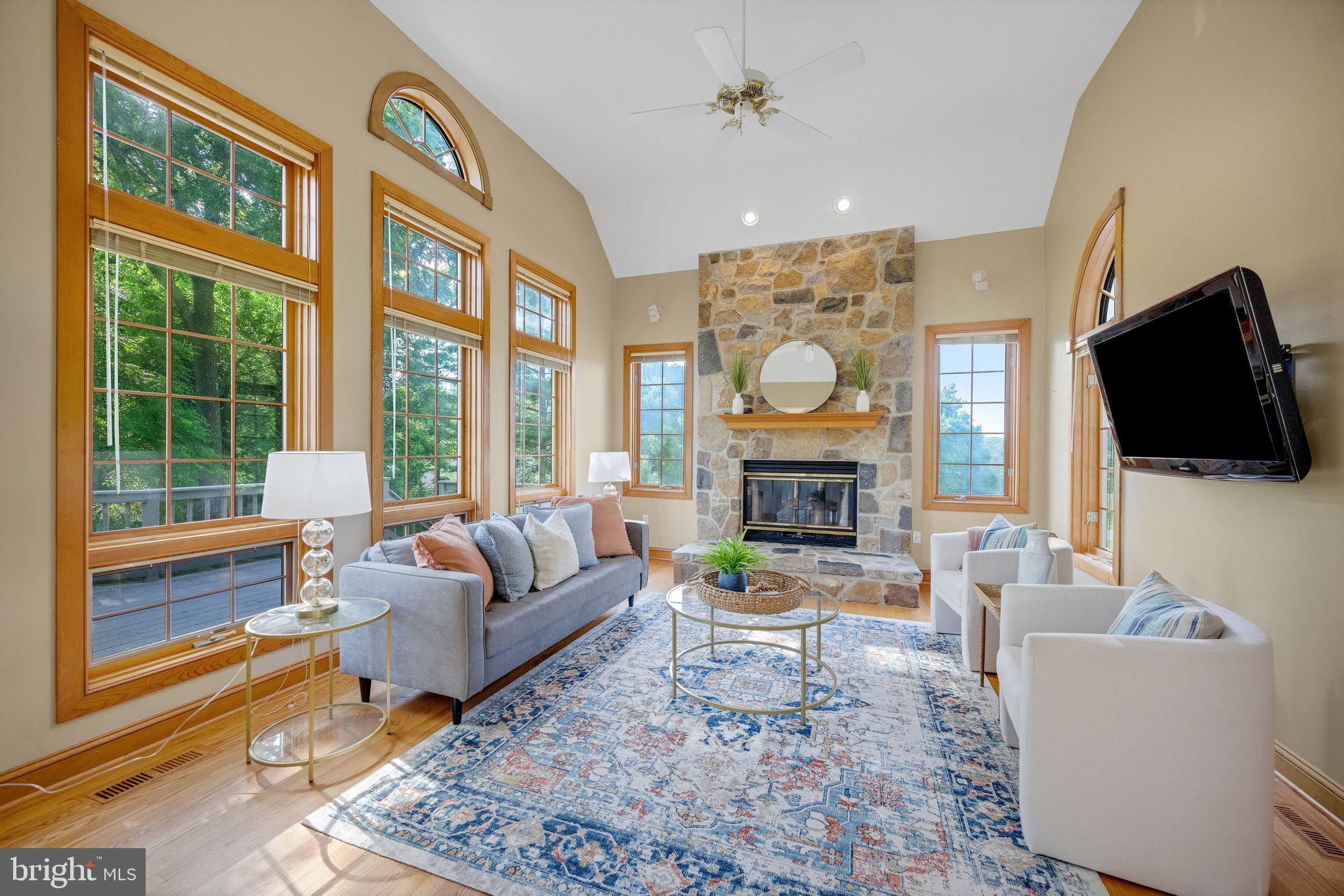 BLUE ROCK MEADOWS - Residential