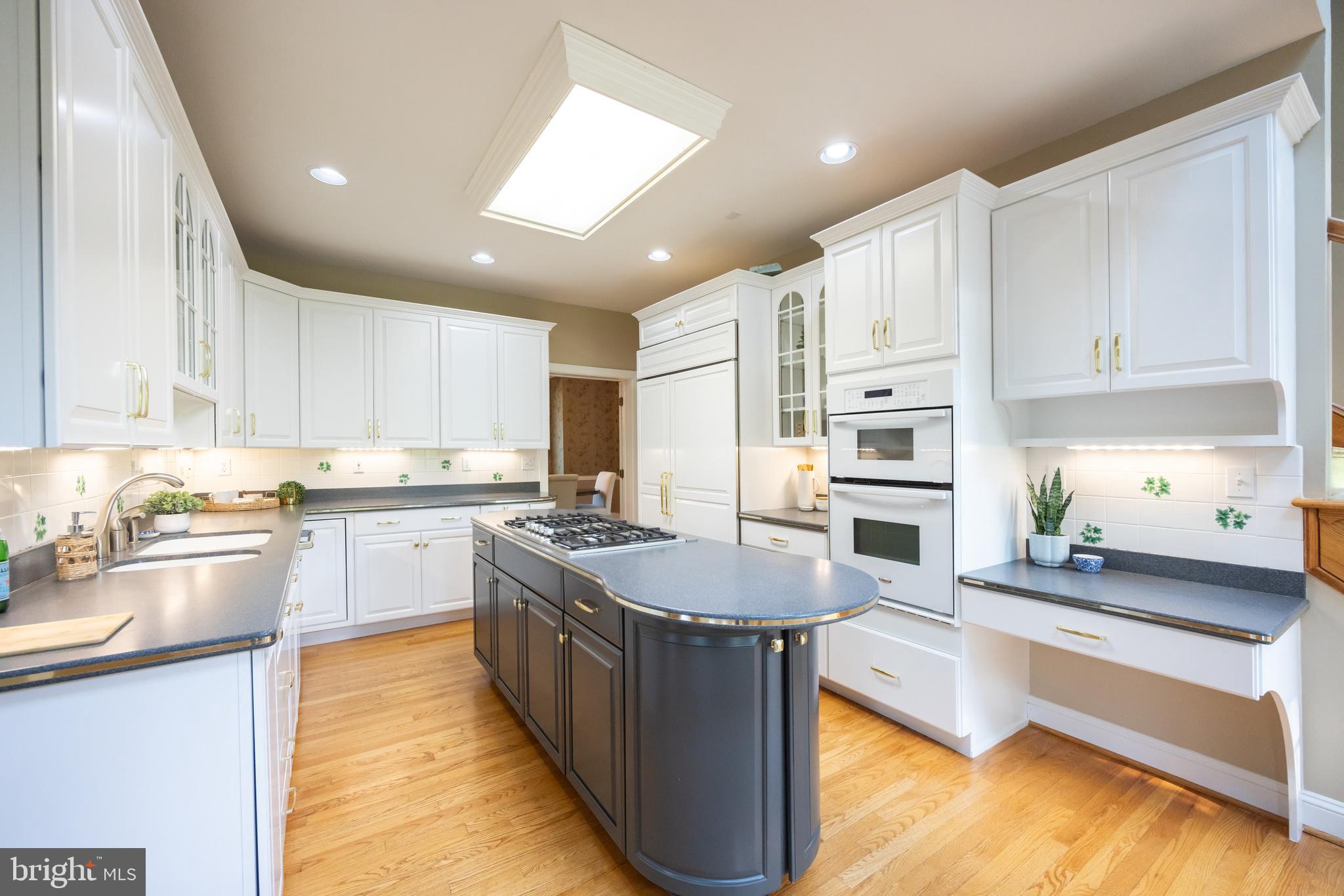 BLUE ROCK MEADOWS - Residential