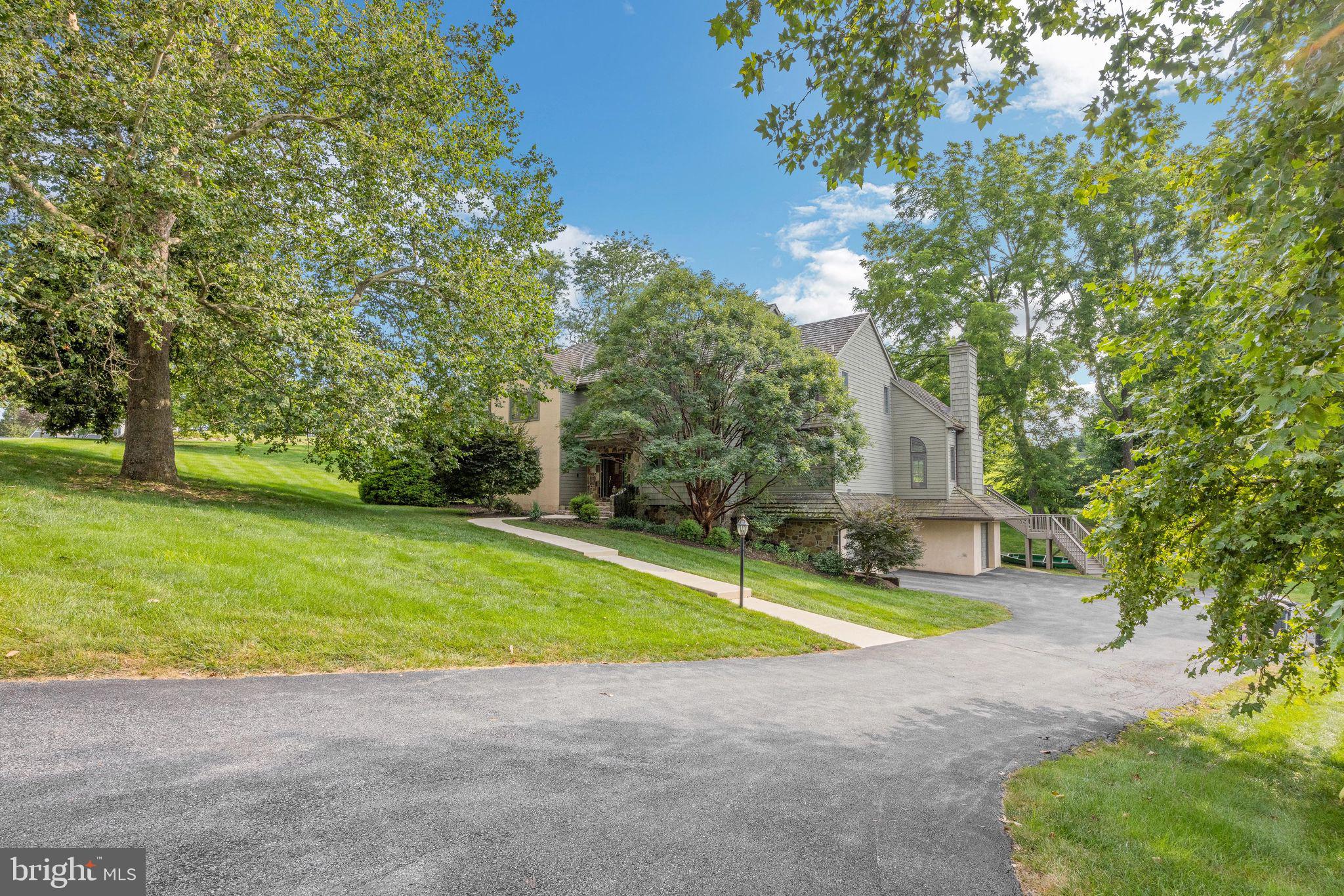 BLUE ROCK MEADOWS - Residential