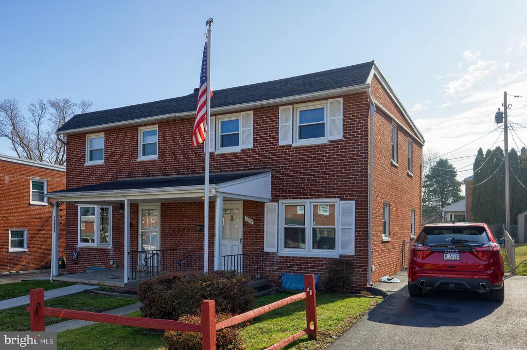 Photo of 1334 FREMONT ST, LANCASTER, PA 17603 (MLS # PALA2031304)