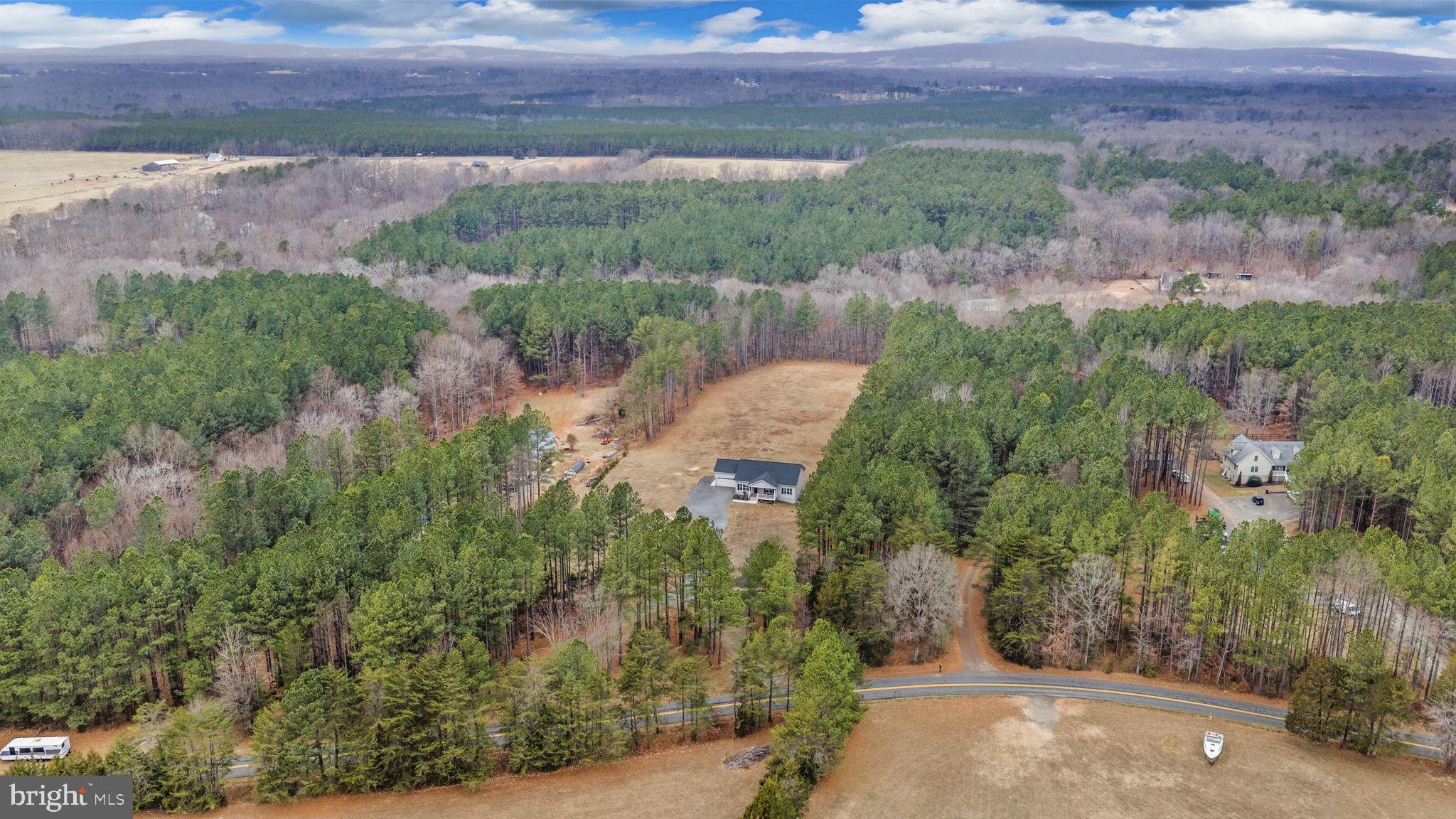 PINEYBROOK - Residential