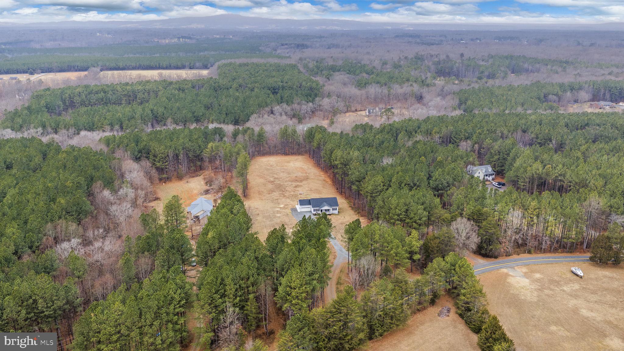 PINEYBROOK - Residential