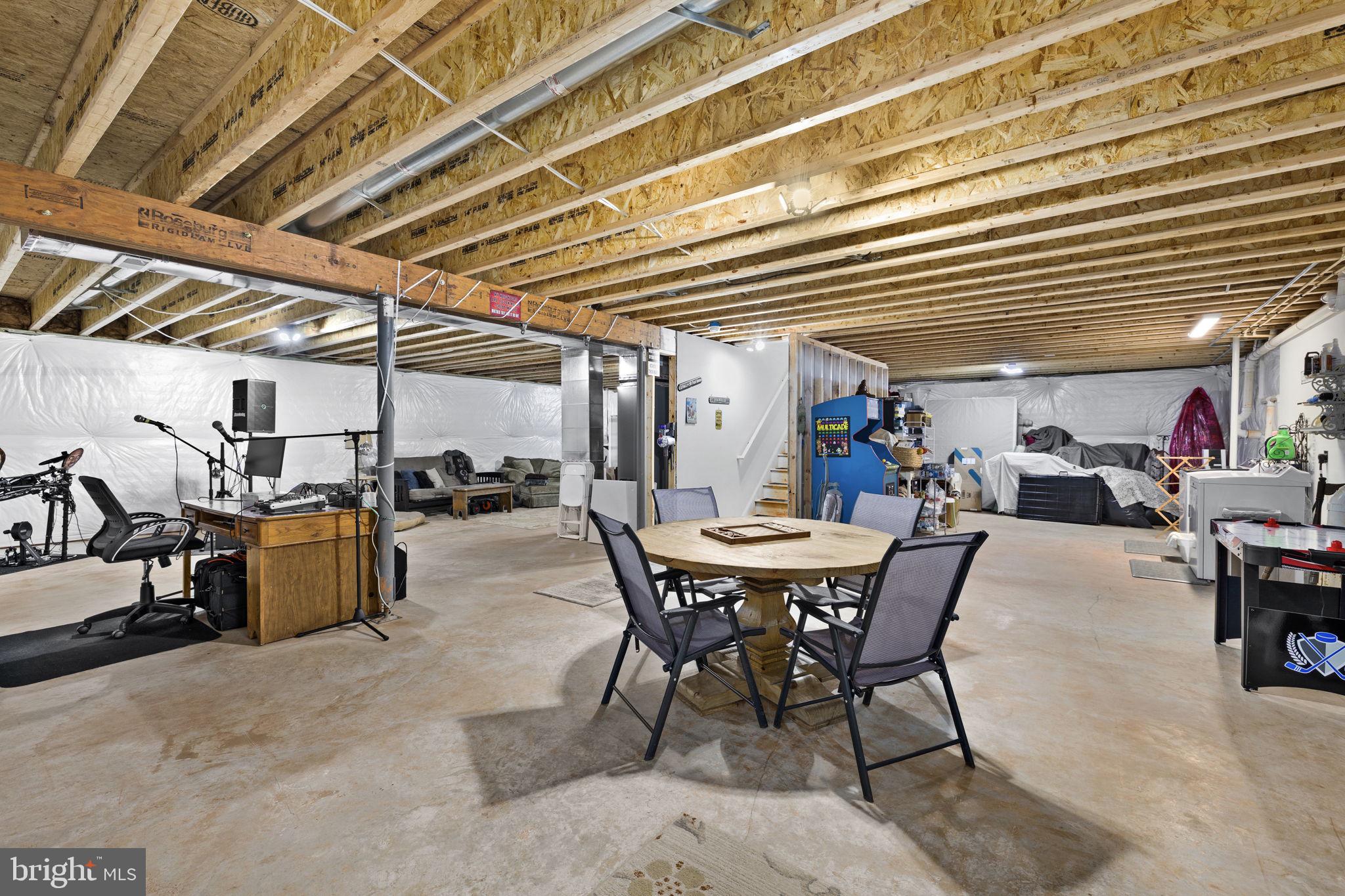 PINEYBROOK - Residential