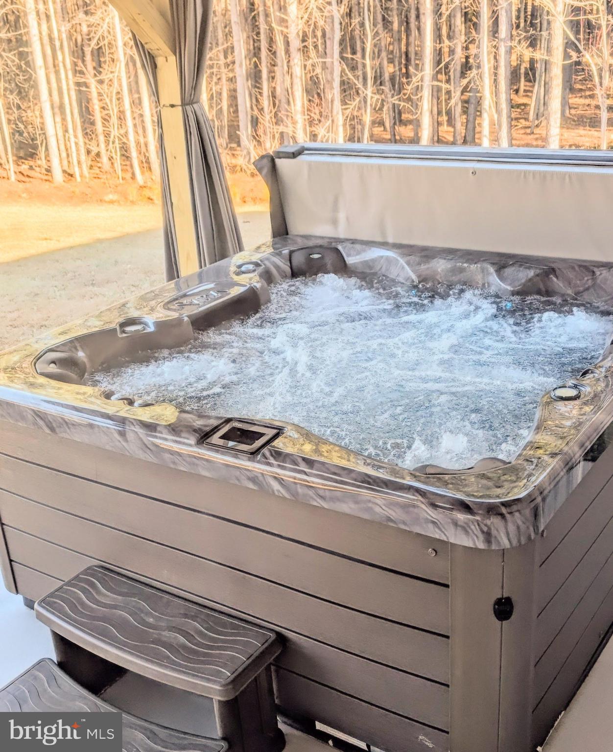 PINEYBROOK - Residential