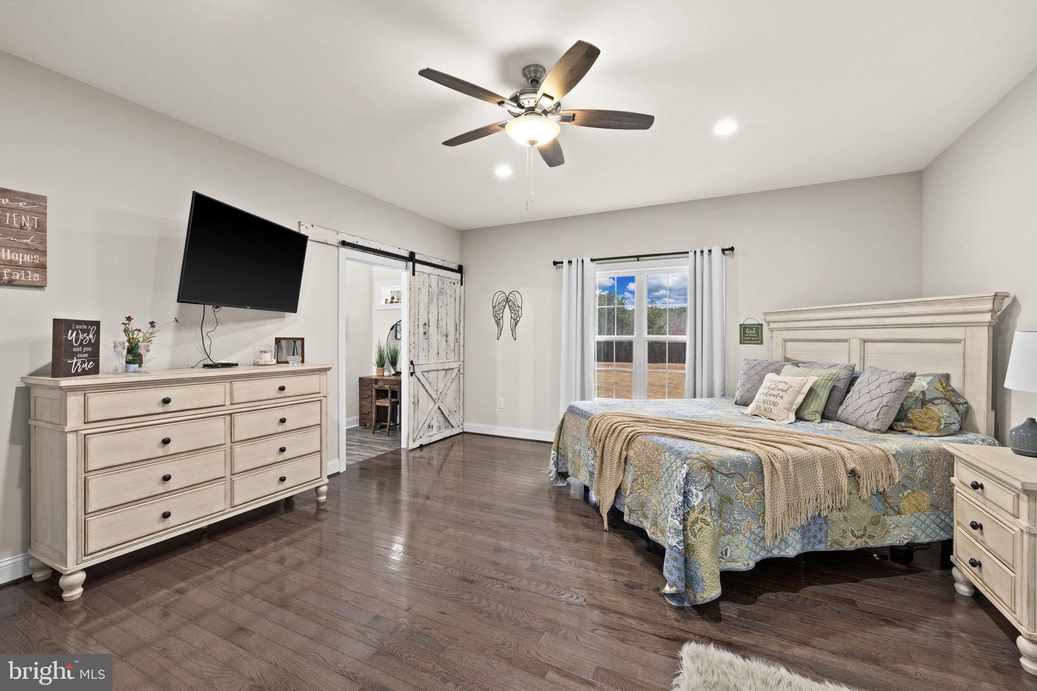 PINEYBROOK - Residential