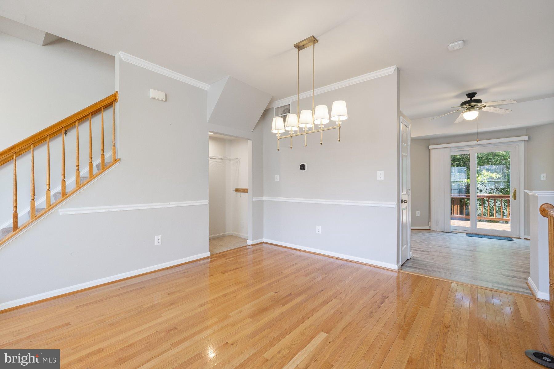 ISLAND CREEK - Residential