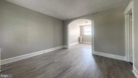 MLS: PADE2119082