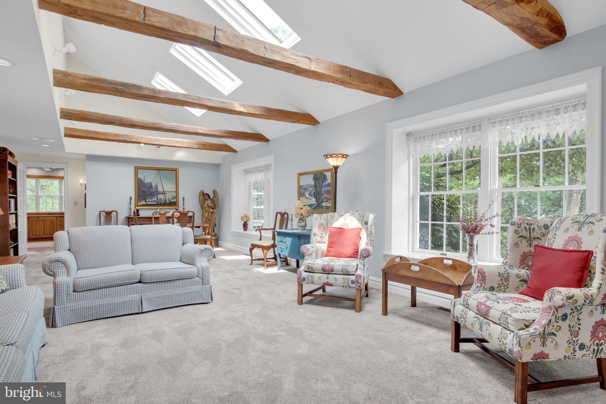223 W LISBURN ROAD