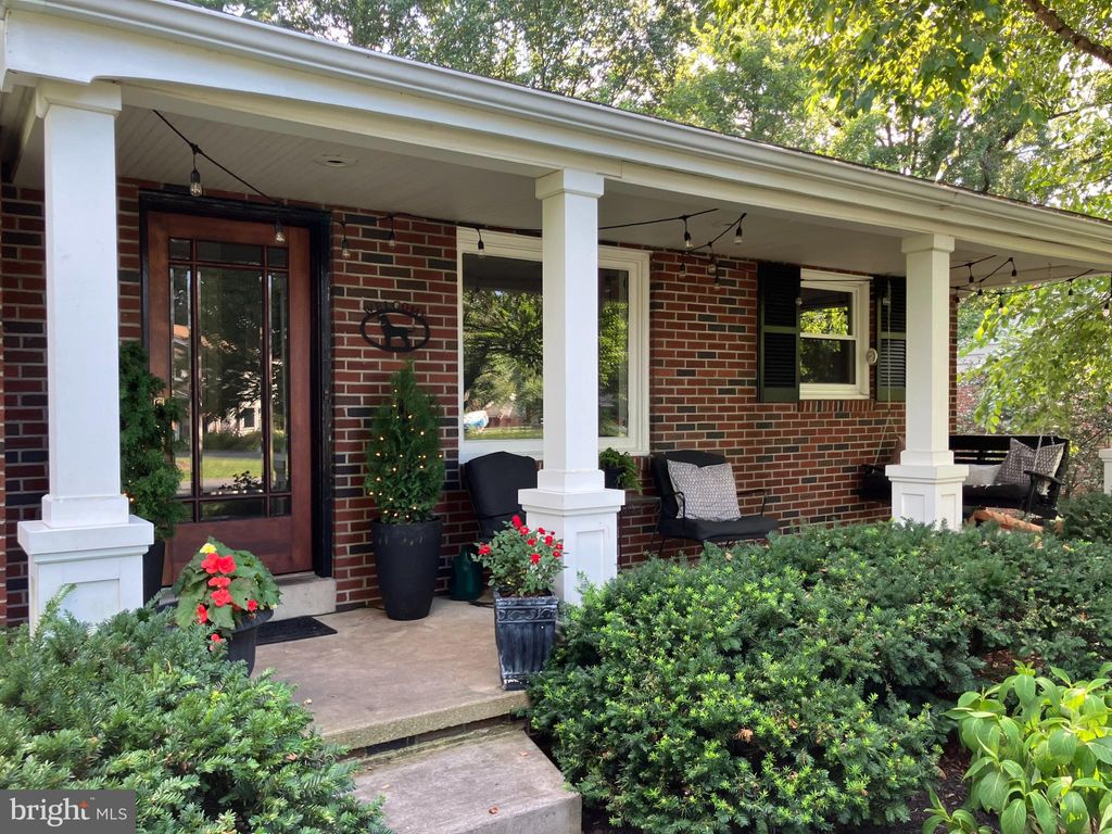 Photo of 3124 Cochran Drive, LANCASTER, PA 17601 (MLS # PALA2074272)