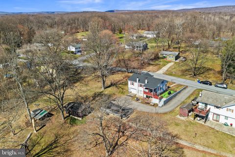 Homes For Sale - 407 Jones Street<br/> Northampton County, PORTLAND, PA 18351