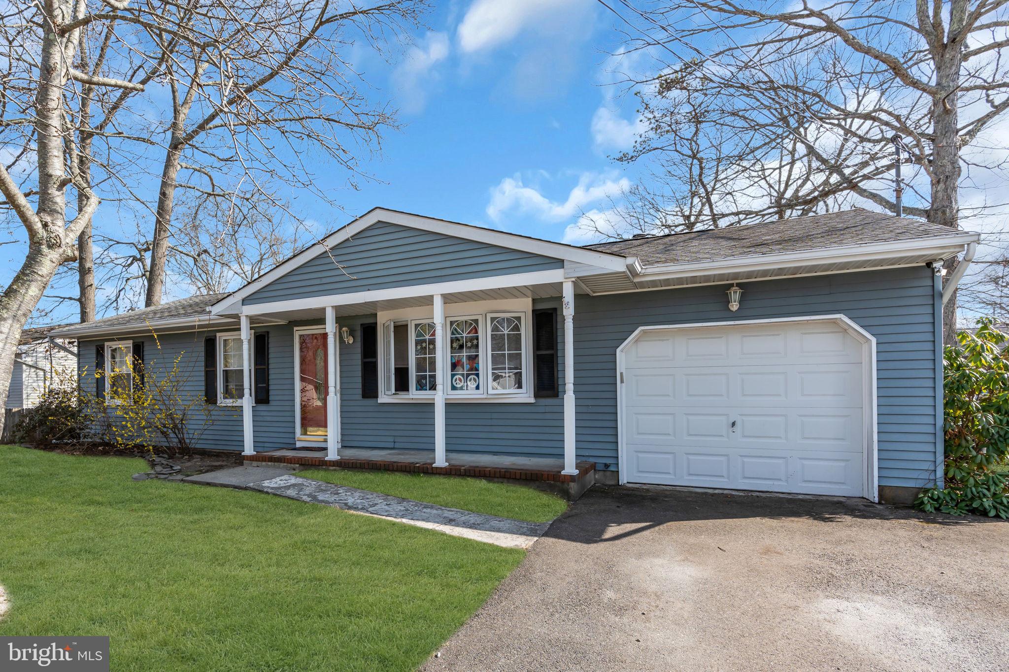 Photo 1 of 10 — 205 HEMLOCK, LANOKA HARBOR, NJ 08734
