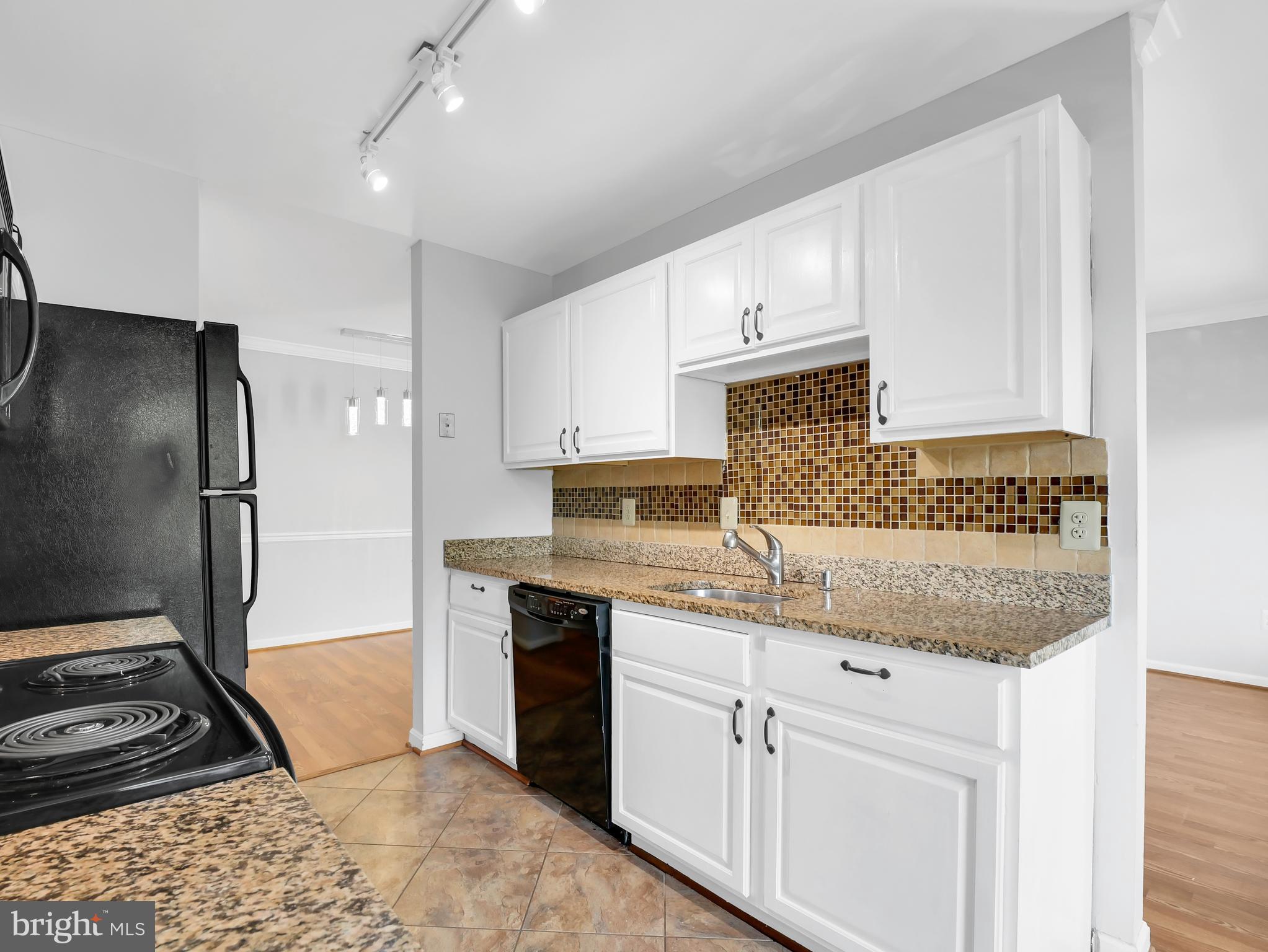 BATTERY HEIGHTS - Residential Lease