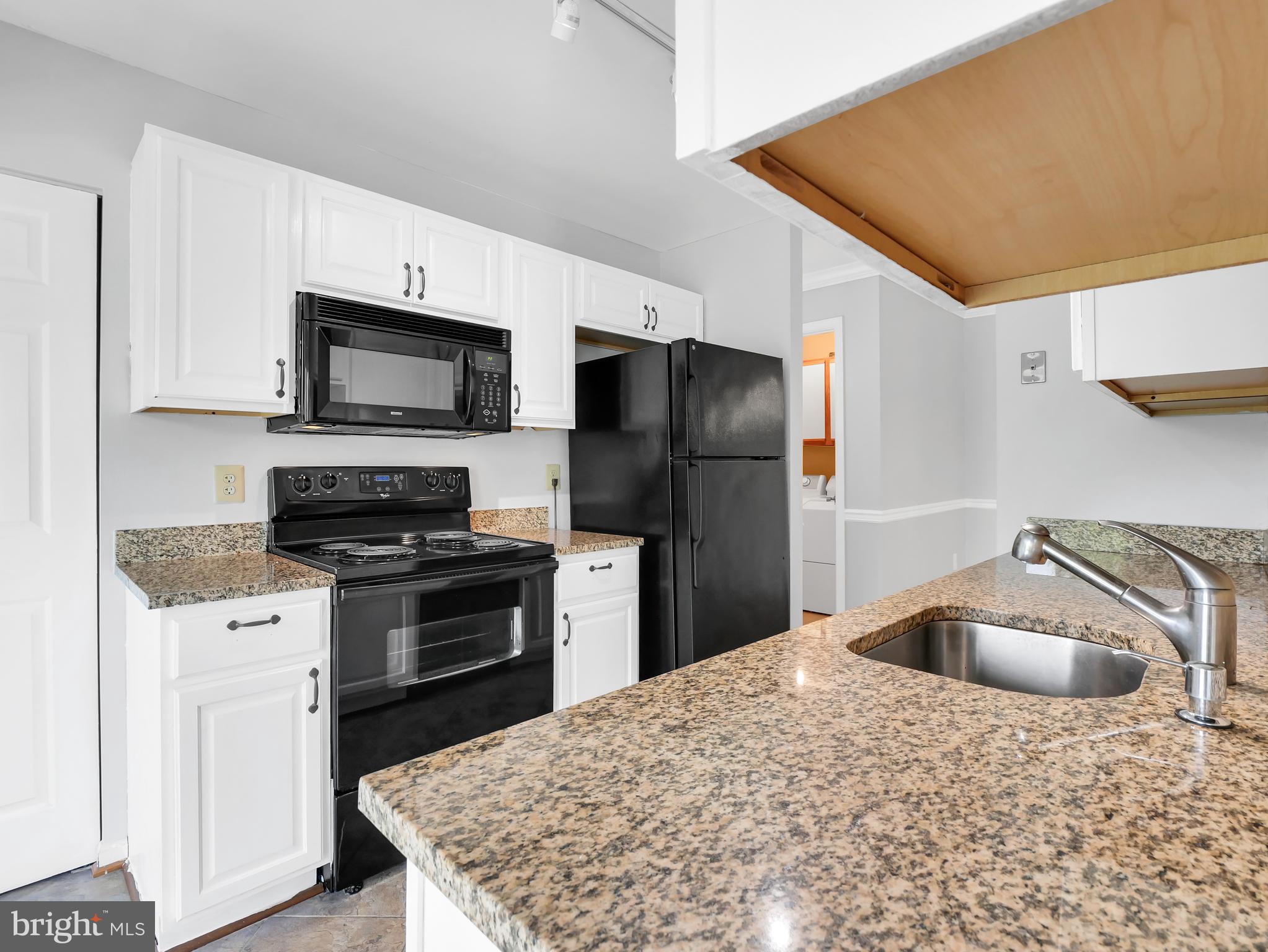 BATTERY HEIGHTS - Residential Lease