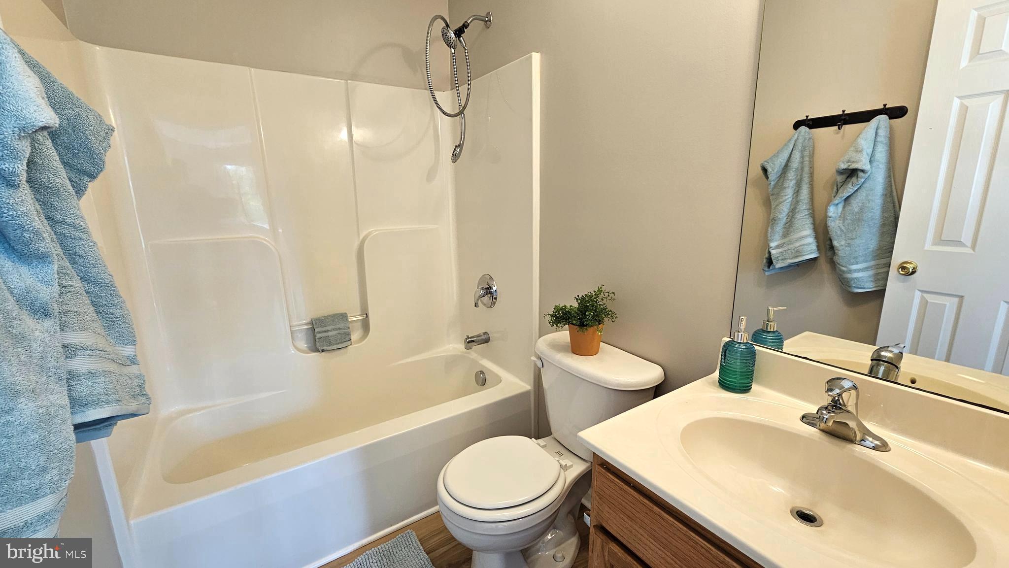 HAMMONDS MILL - Residential