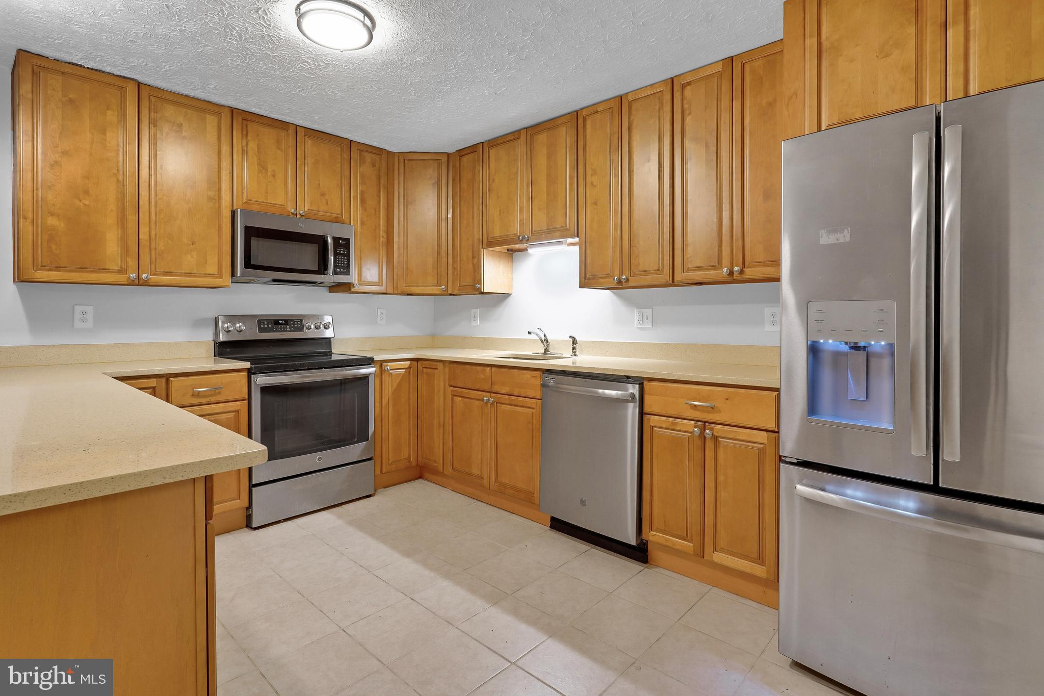 3708 EXCALIBUR COURT 102