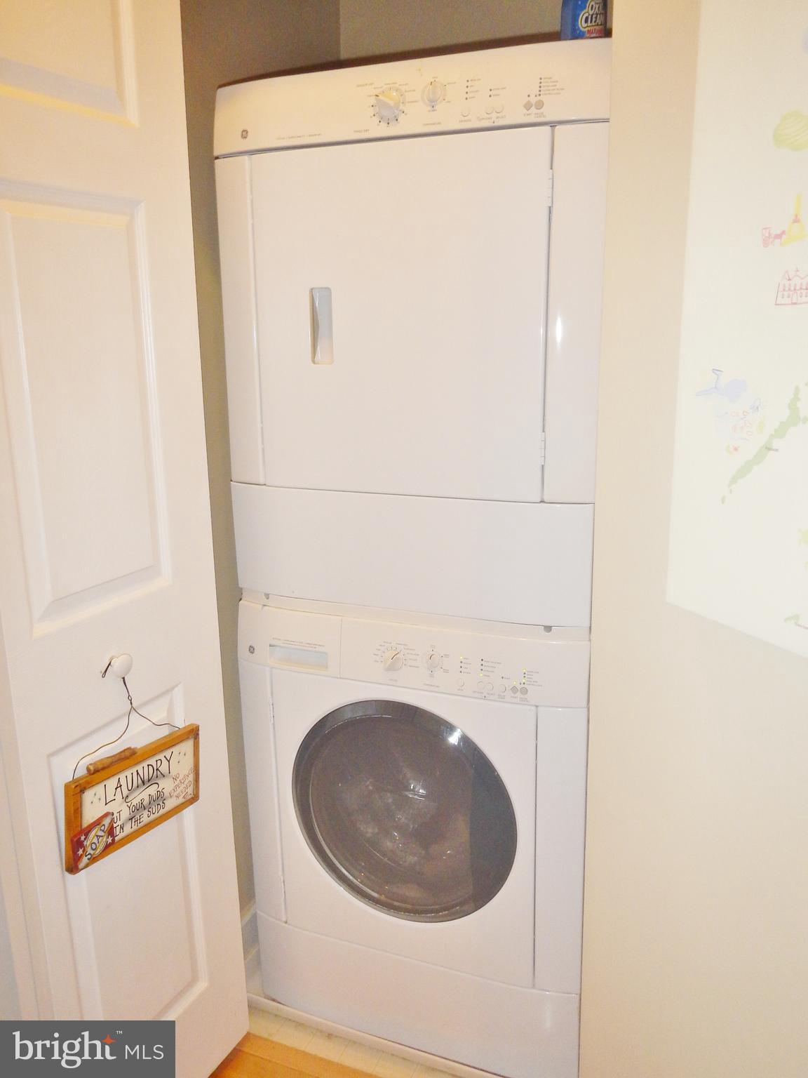 COURTHOUSE HILL - Residential Lease