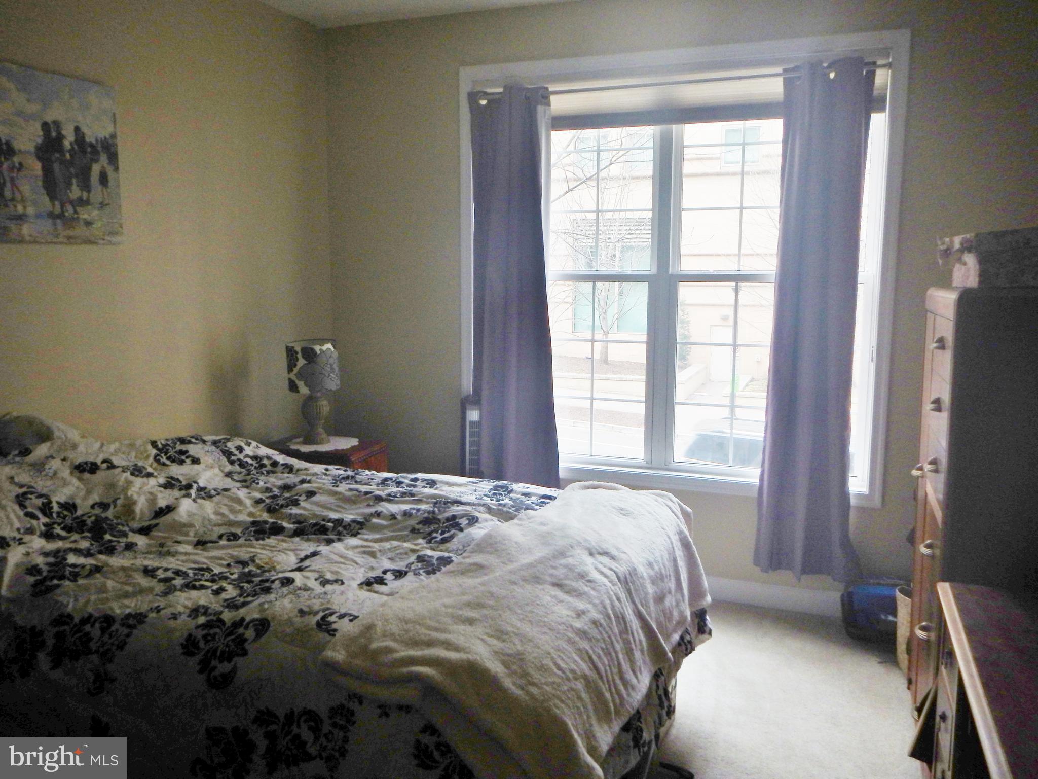 COURTHOUSE HILL - Residential Lease