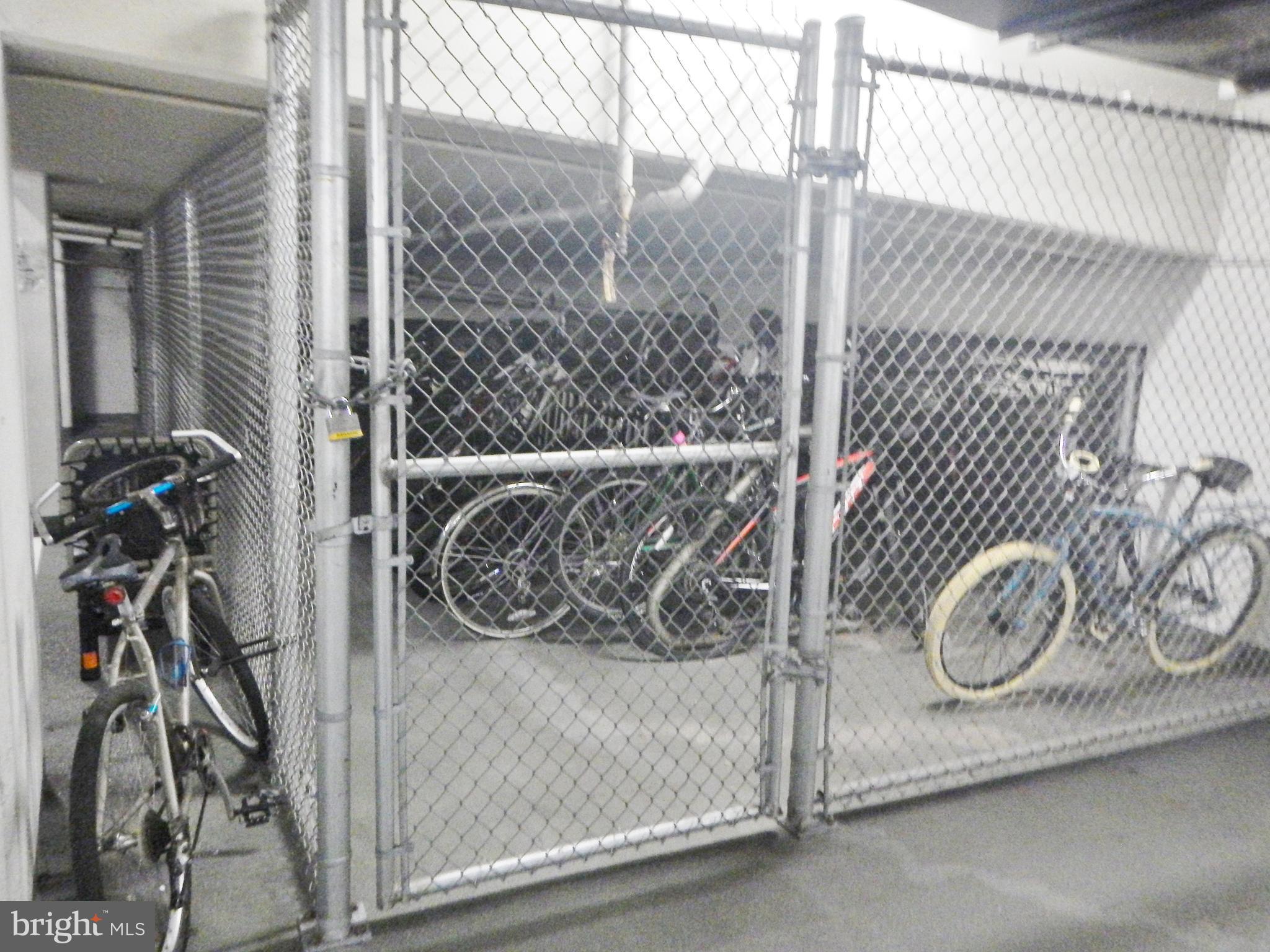 COURTHOUSE HILL - Residential Lease