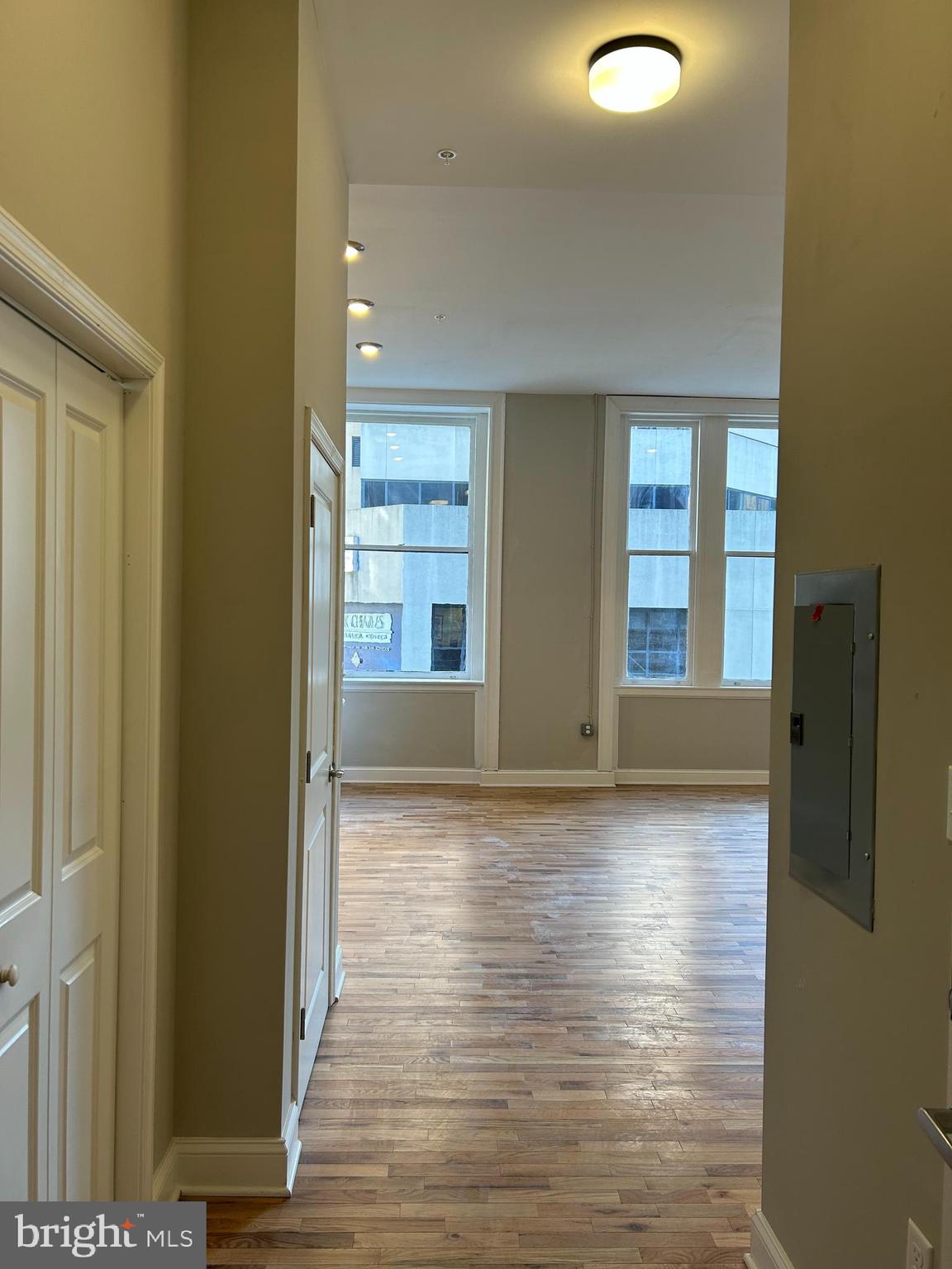 100 W LEXINGTON STREET 202