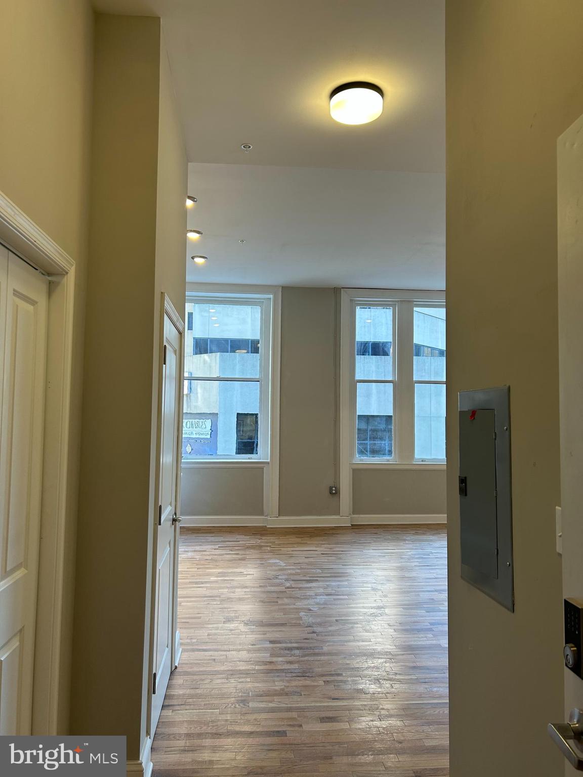 100 W LEXINGTON STREET 202