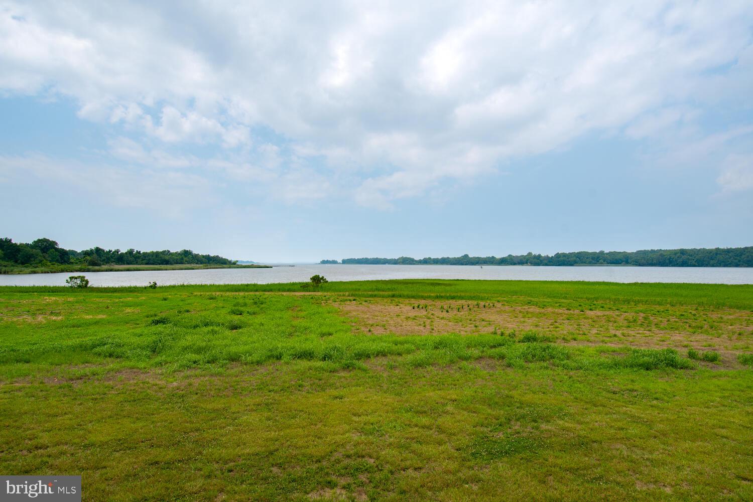 LANDS END - Residential