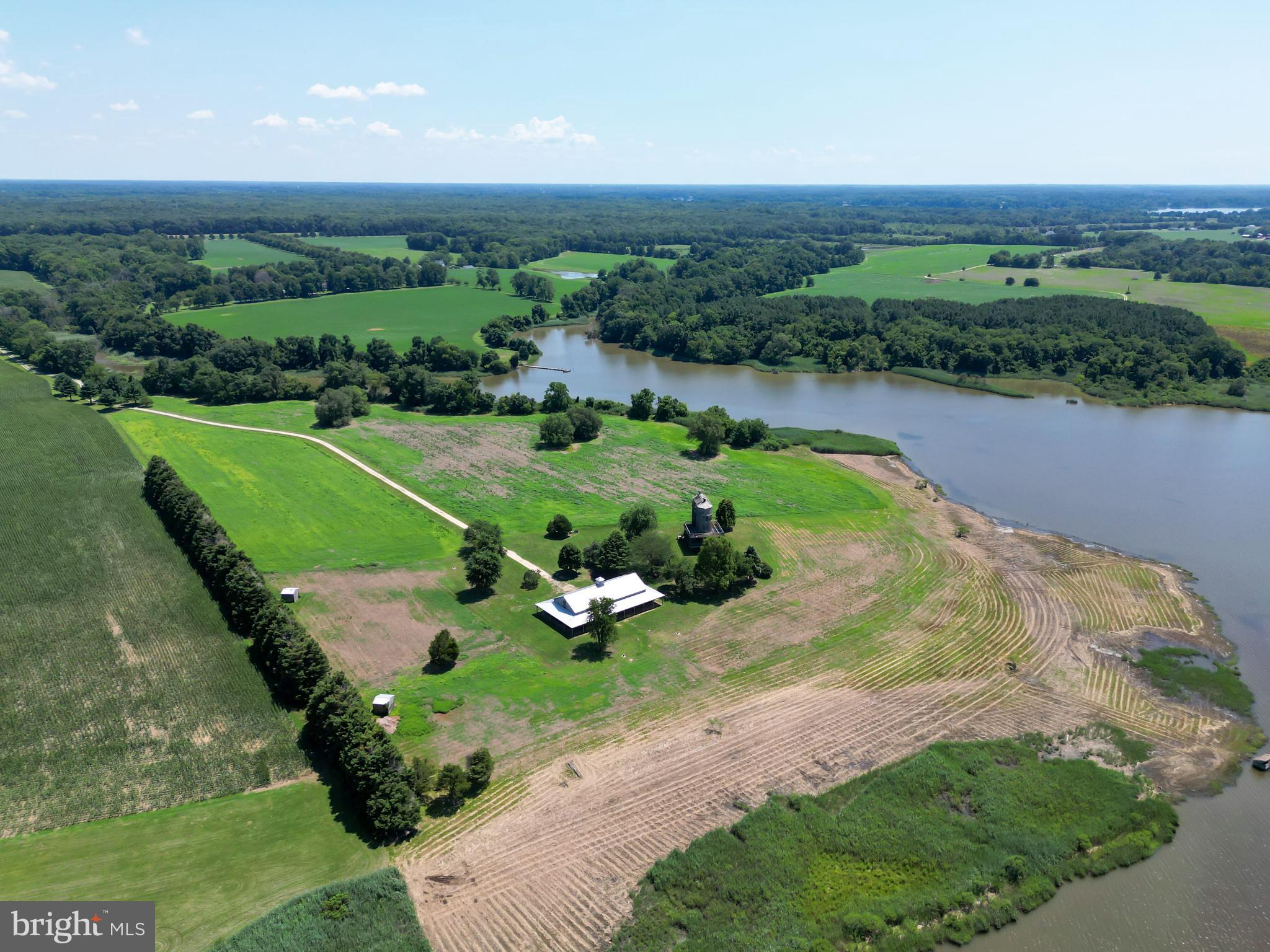 LANDS END - Residential